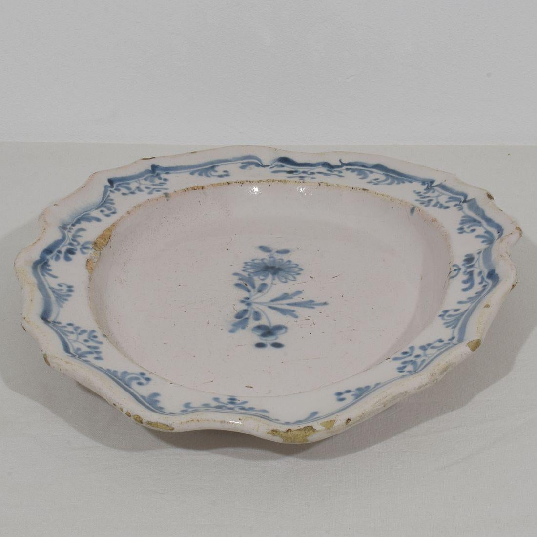 French, 18th Century Glazed Earthenware Rouen Platter For Sale 5