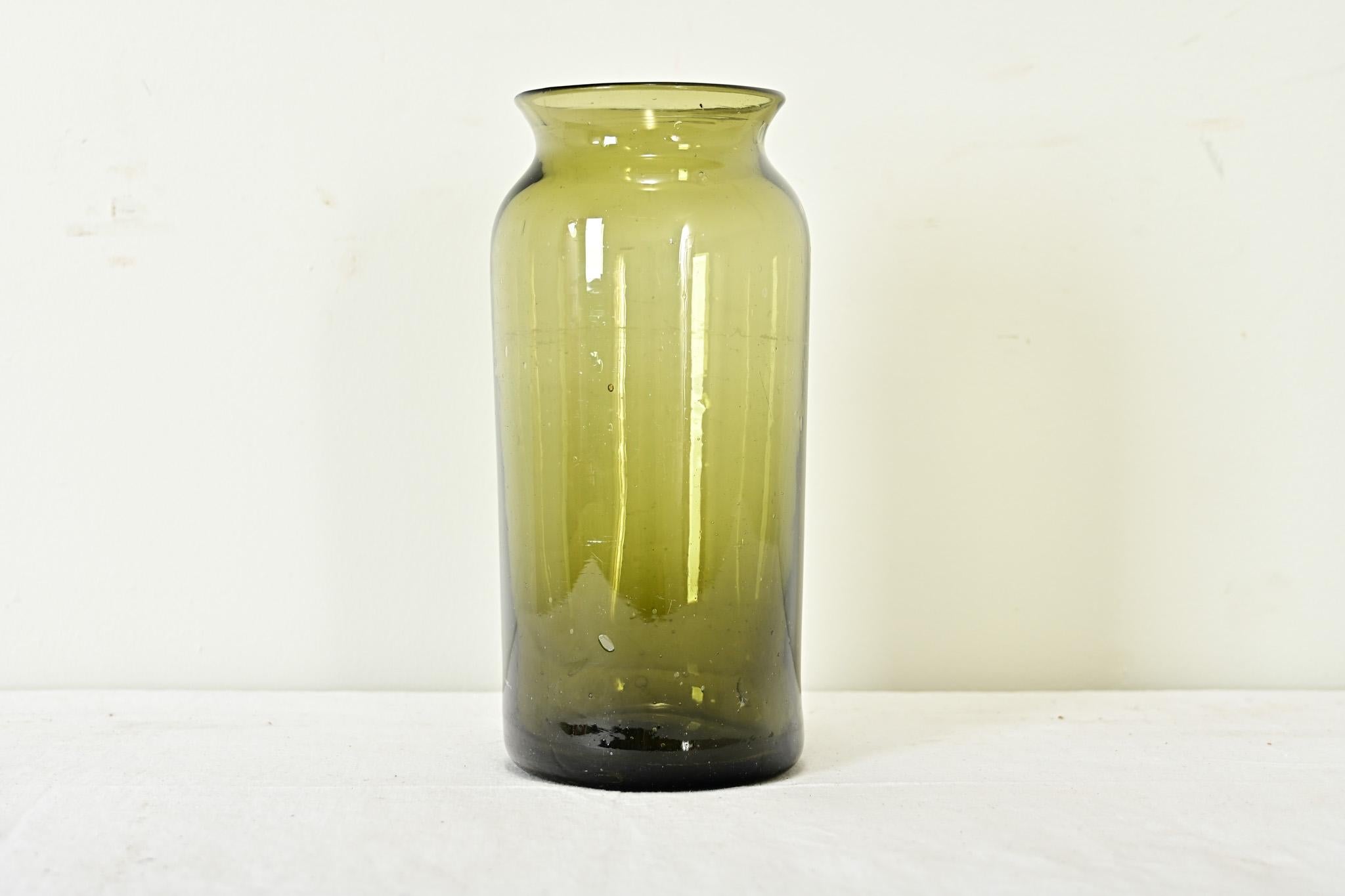 Altro Vaso per raccogliere i rifiuti in vetro verde francese del XVIII secolo in vendita