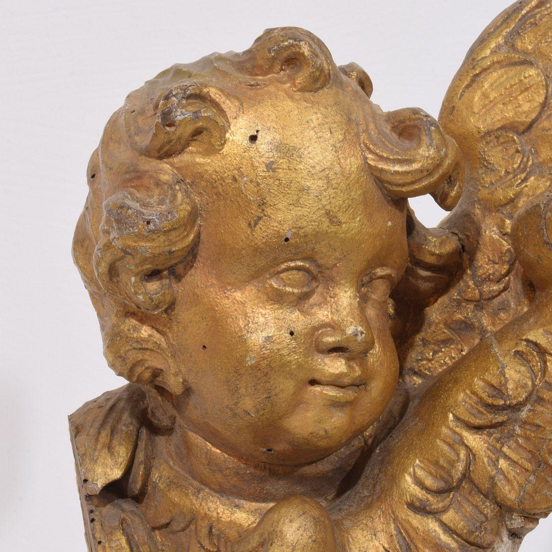 French 18th Century Hand Carved  Baroque Winged Angel Head For Sale 4