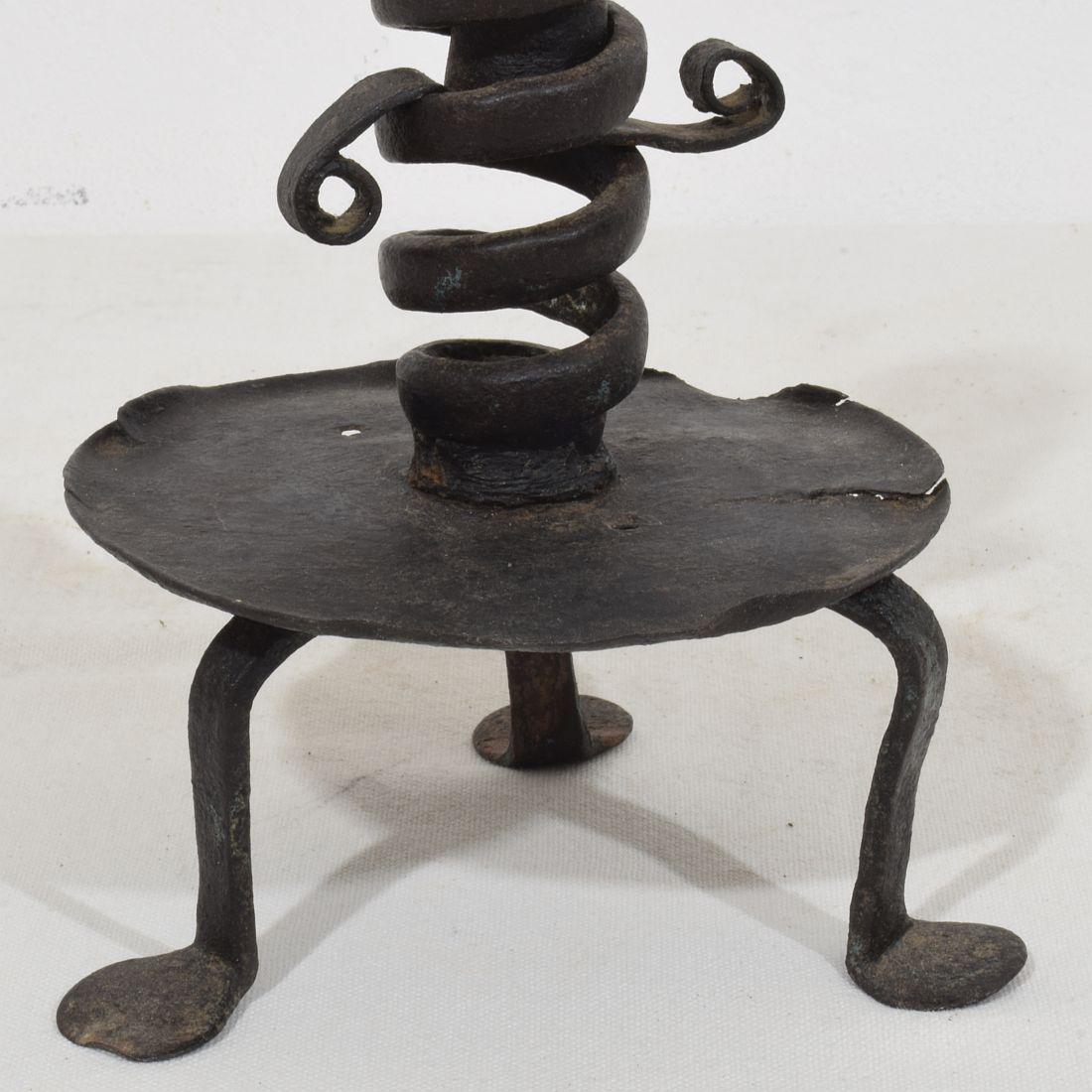 French, 18th Century, Hand Forged Iron Rat De Cave Candleholder For Sale 5