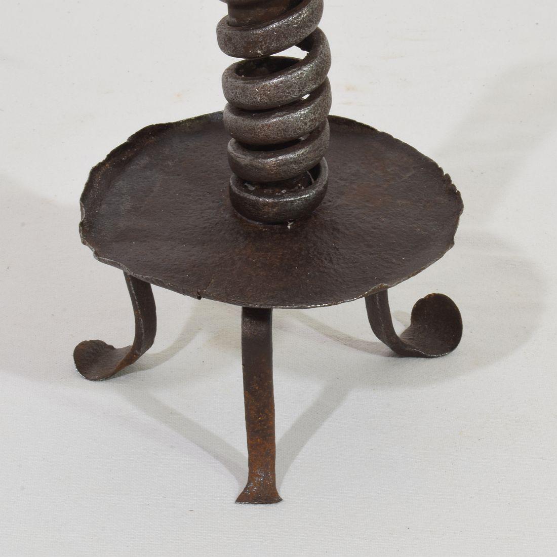 French, 18th Century, Hand Forged Iron Rat De Cave Candleholder For Sale 8