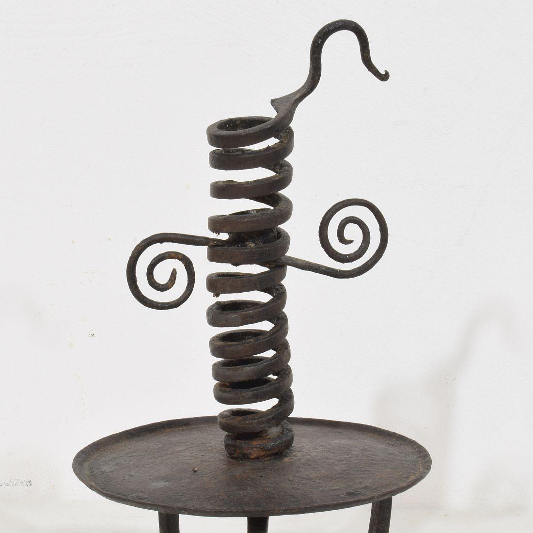 French, 18th Century, Hand Forged Iron Rat De Cave Candleholder For Sale 4
