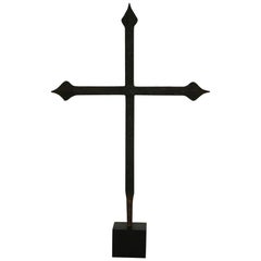 Handgeschmiedetes Dorfkreuz aus Eisen aus dem 18. Jahrhundert