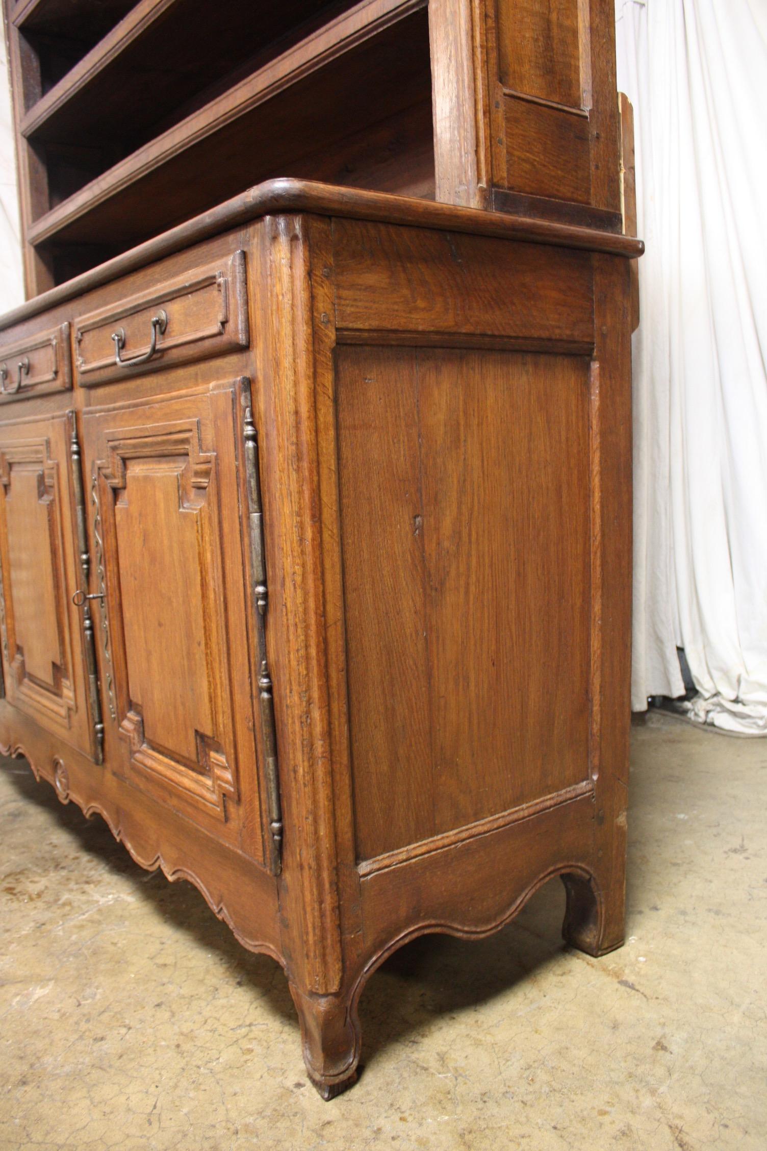 French 18th Century Hutch 6