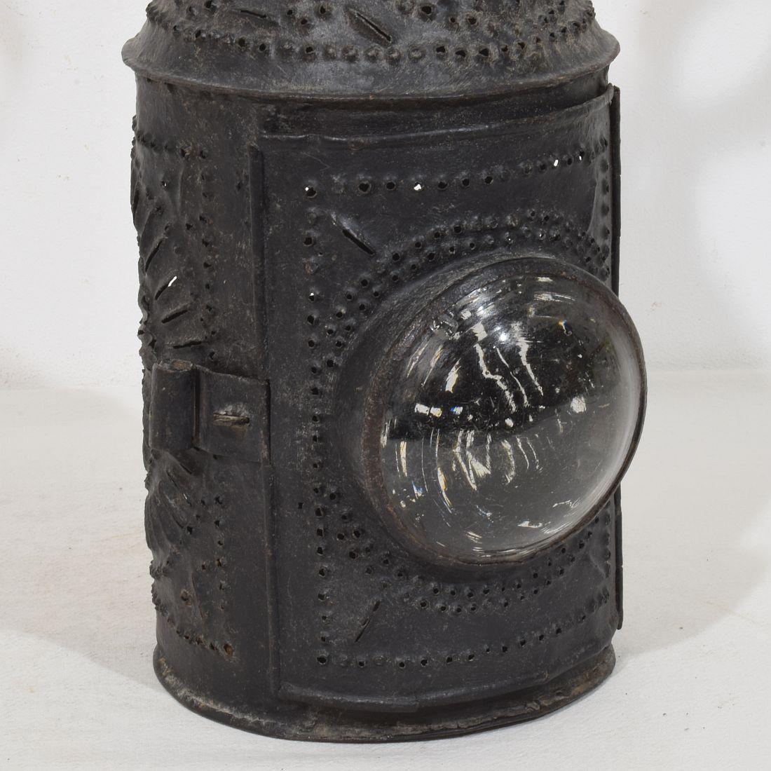 Farol de hierro francés del siglo XVIII en venta 5