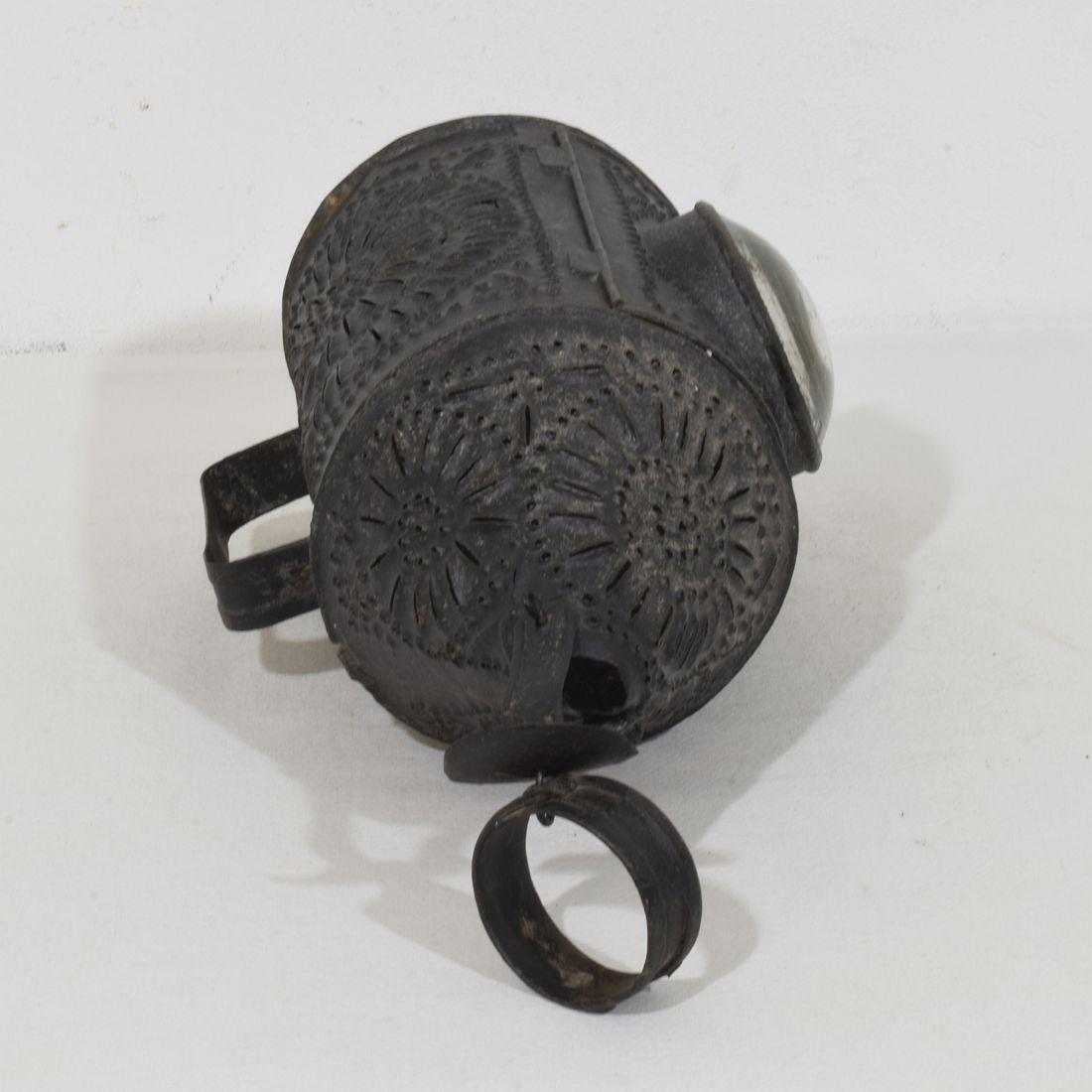 Farol de hierro francés del siglo XVIII en venta 9