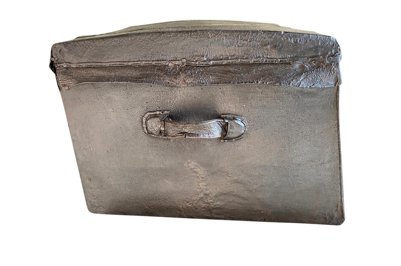 French 18th Century Leather Trunk For Sale 2