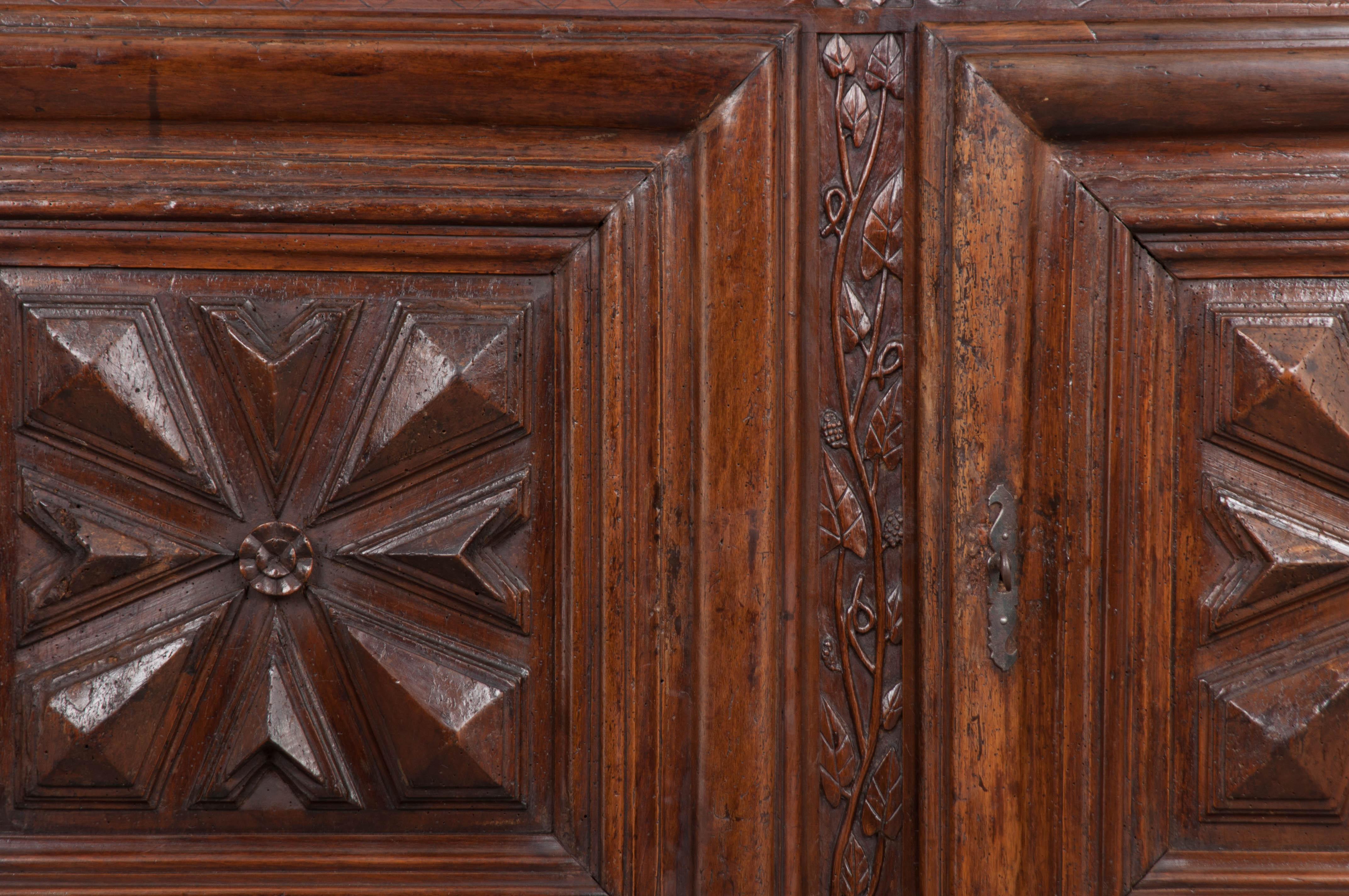 French 18th Century Louis XIII-Style Walnut Buffet 3