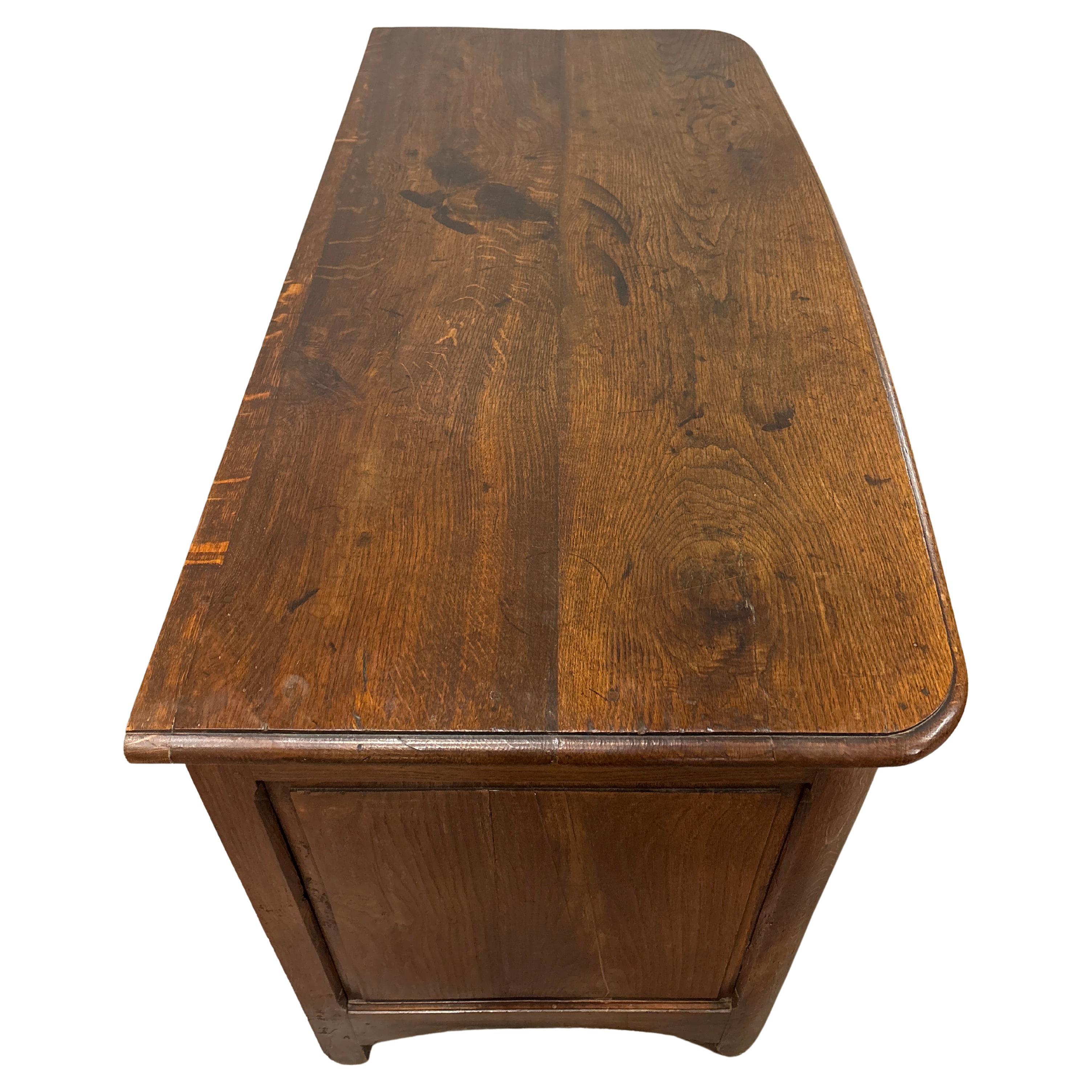Commode francese del XVIII secolo Luigi XIV in vendita 5