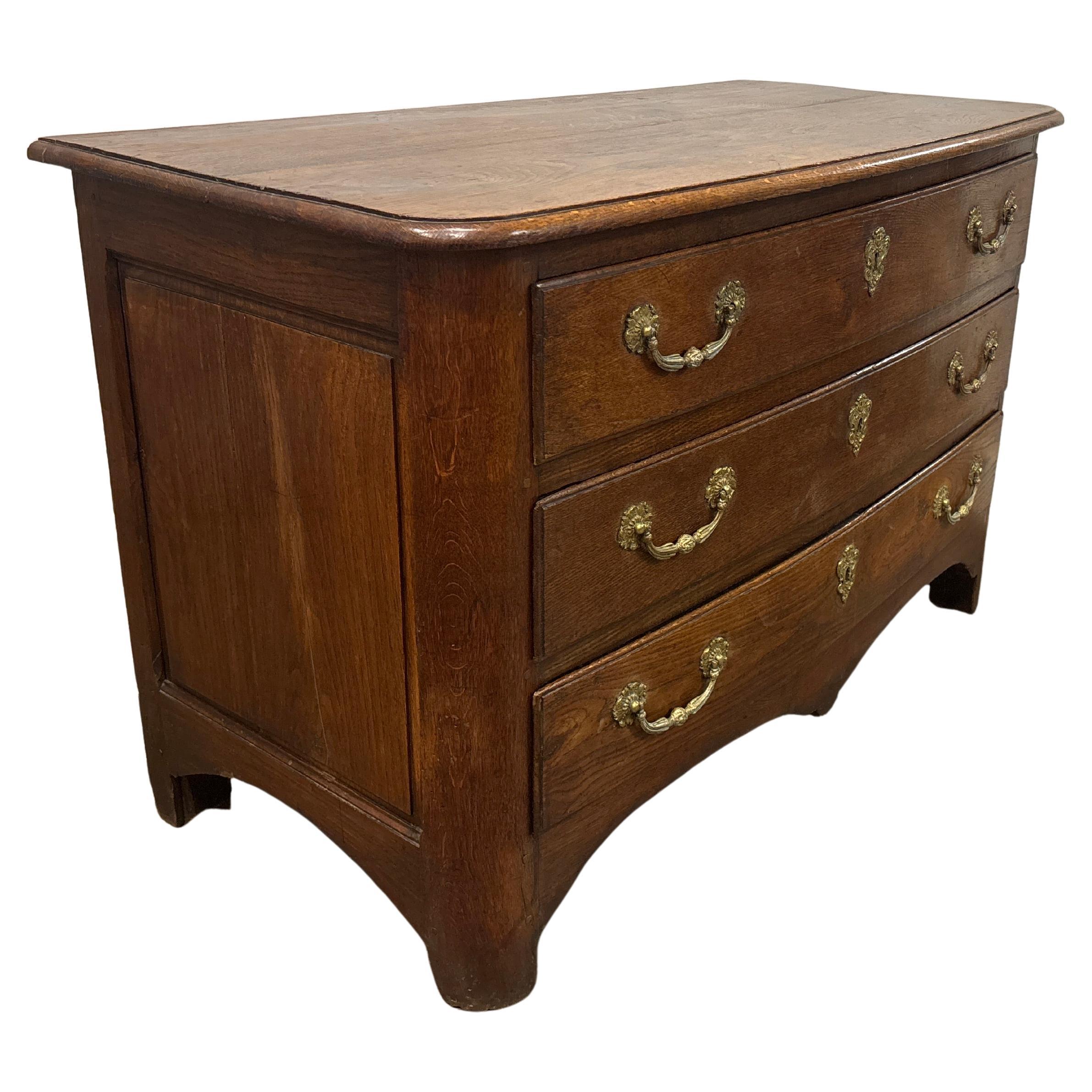 Commode francese del XVIII secolo Luigi XIV in vendita 7