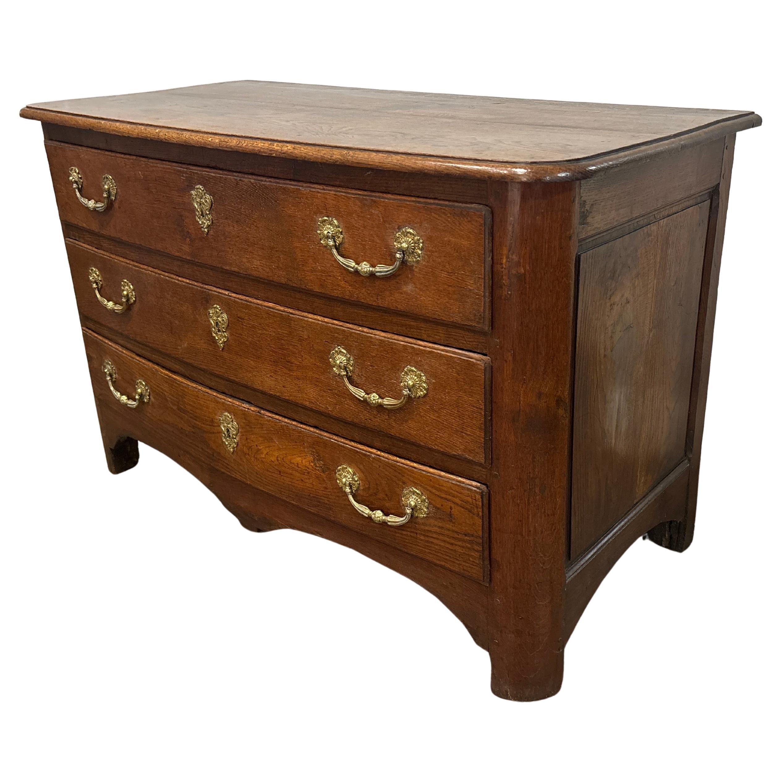 Quercia Commode francese del XVIII secolo Luigi XIV in vendita