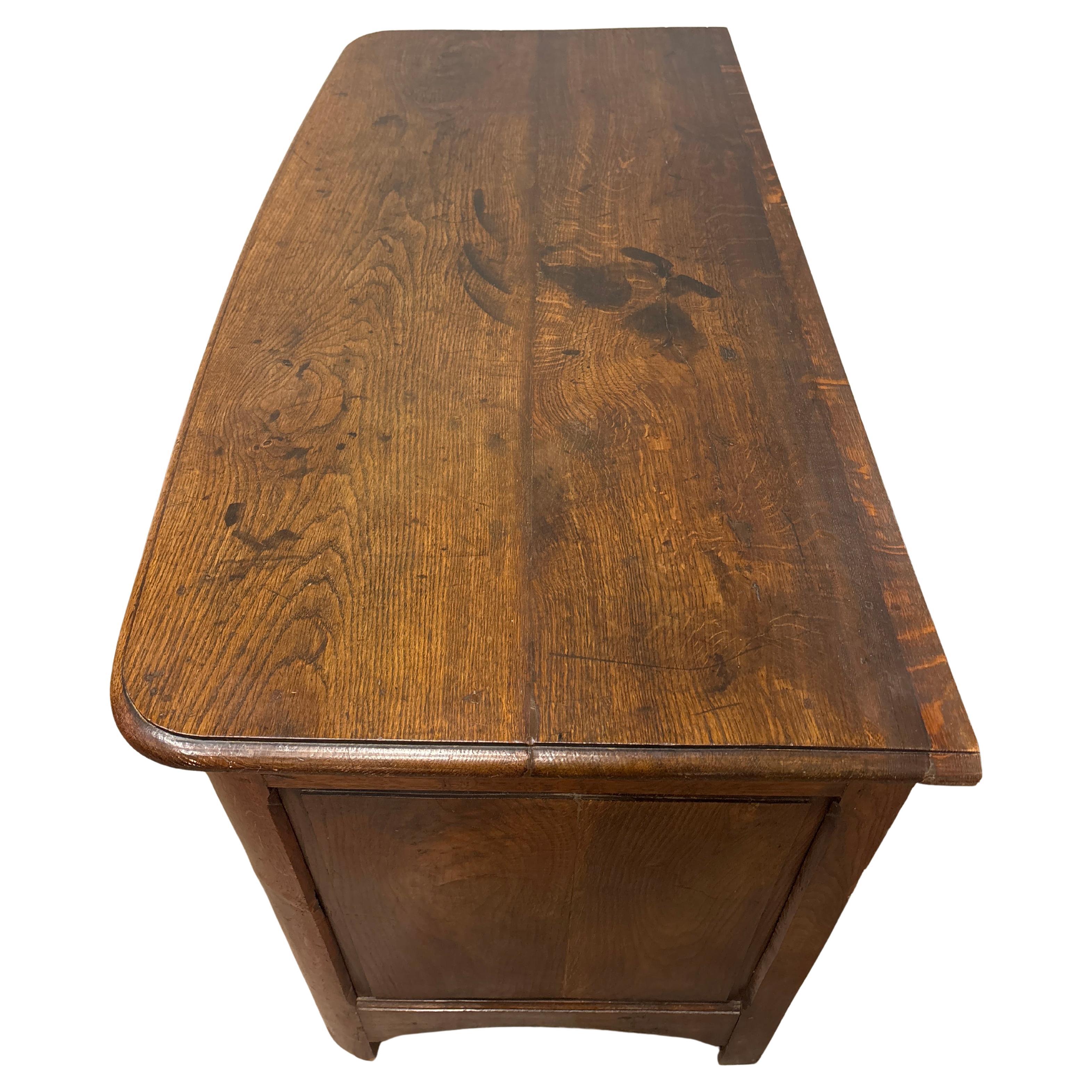Commode francese del XVIII secolo Luigi XIV in vendita 2