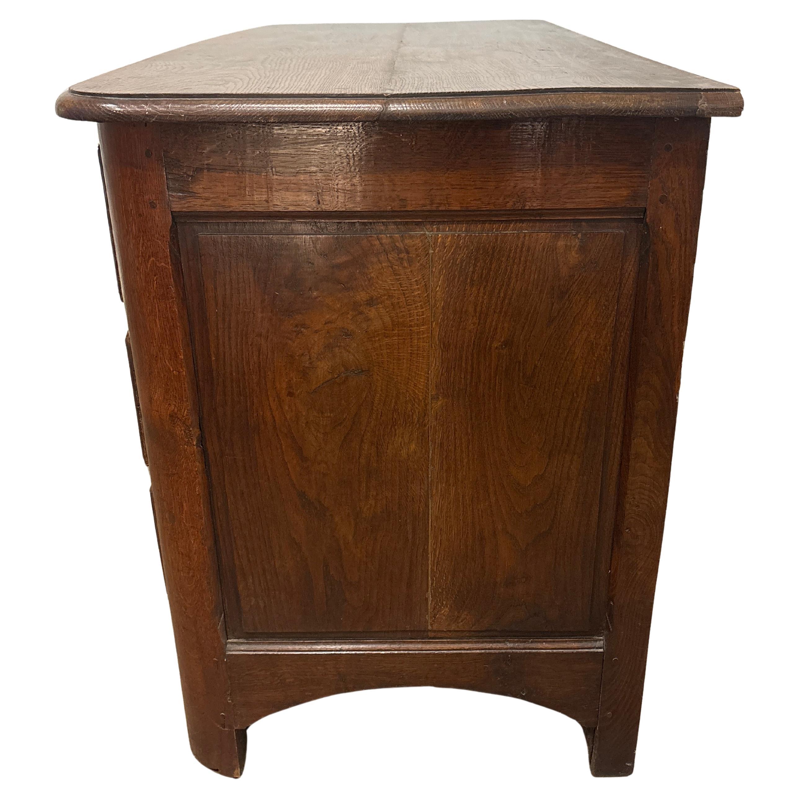 Commode francese del XVIII secolo Luigi XIV in vendita 3