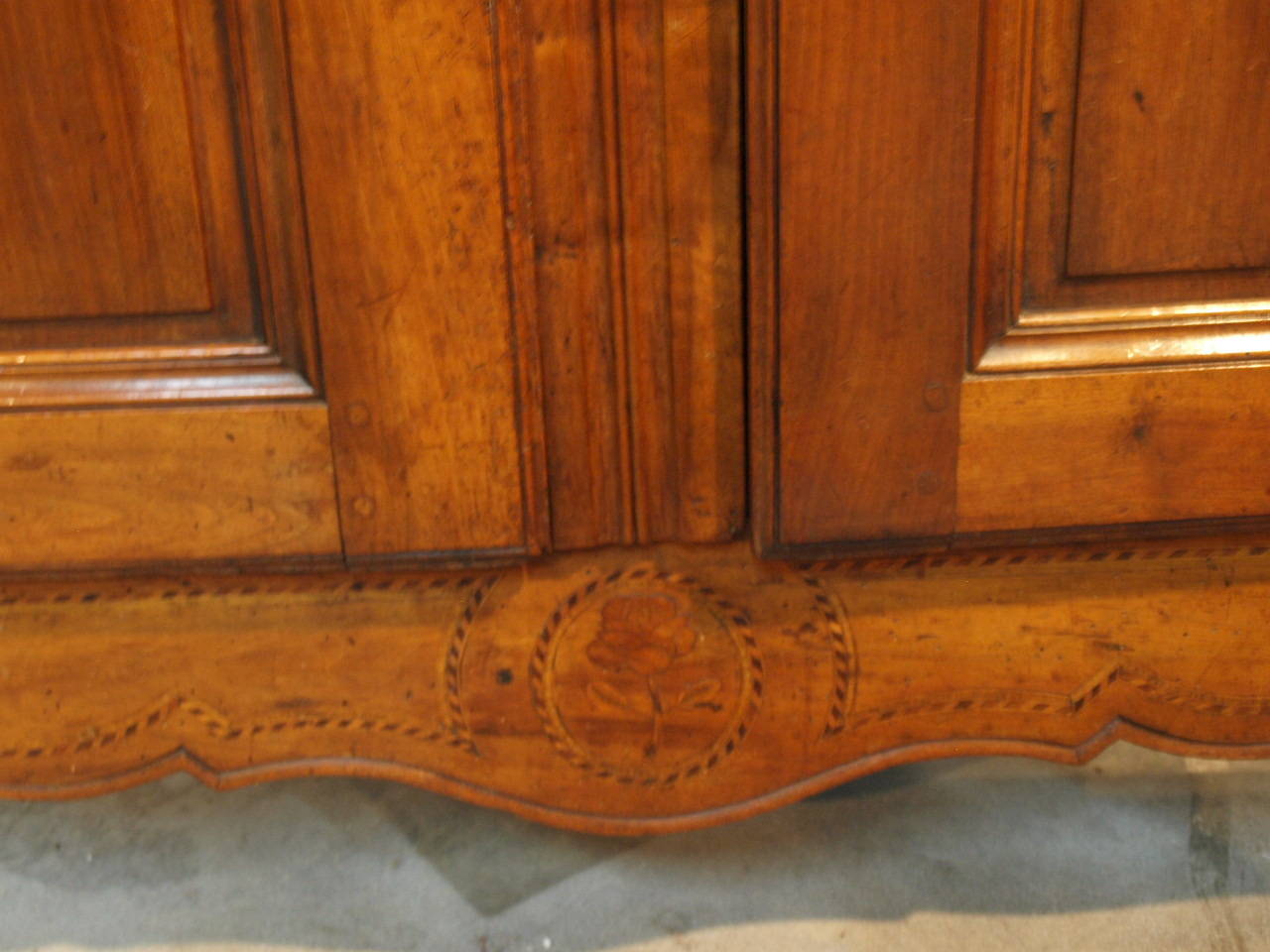 French 18th Century Louis XV Armoire in Walnut 3