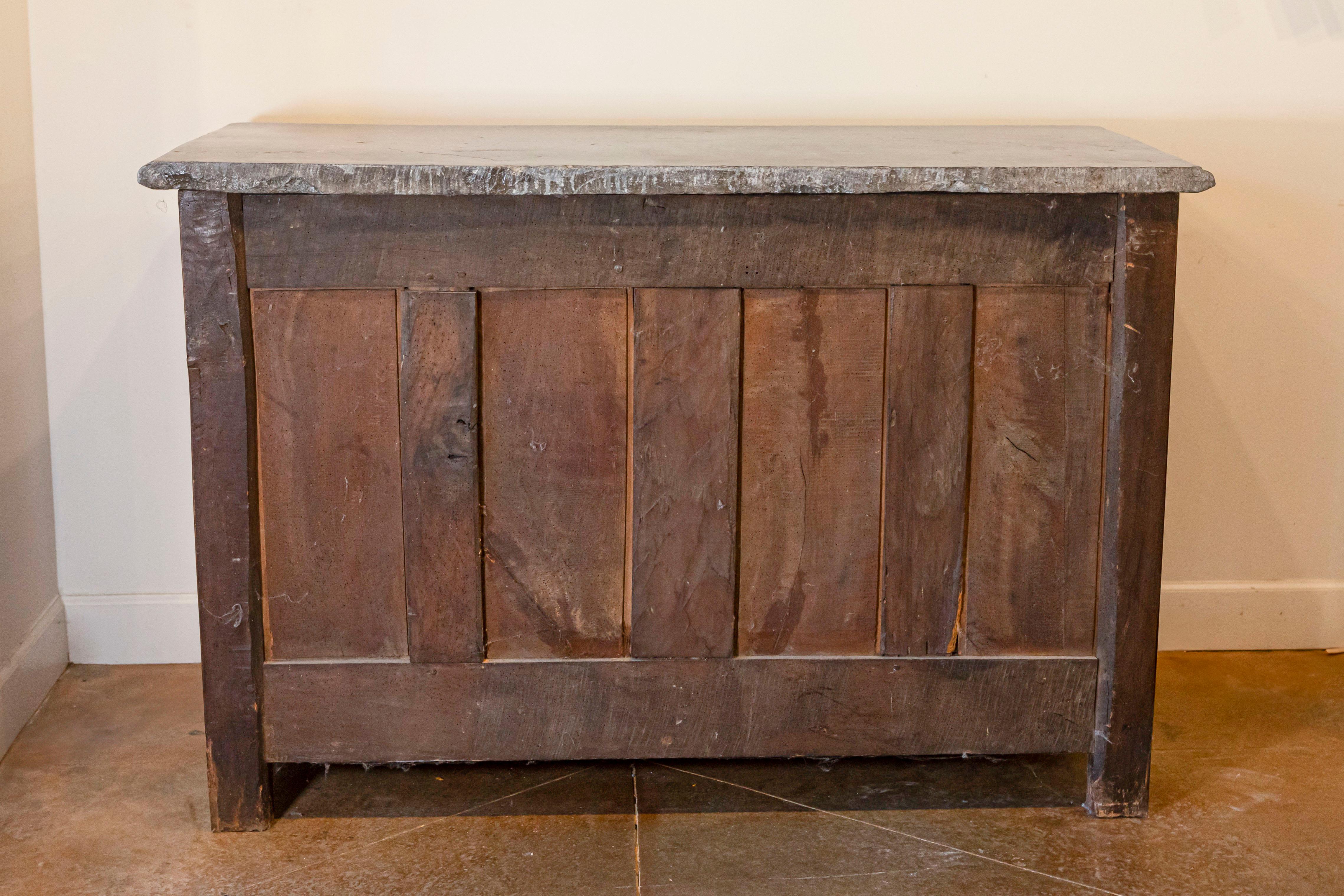 Buffet de Chasse francese del XVIII secolo Luigi XV proveniente dal Castello di Rosière in vendita 5