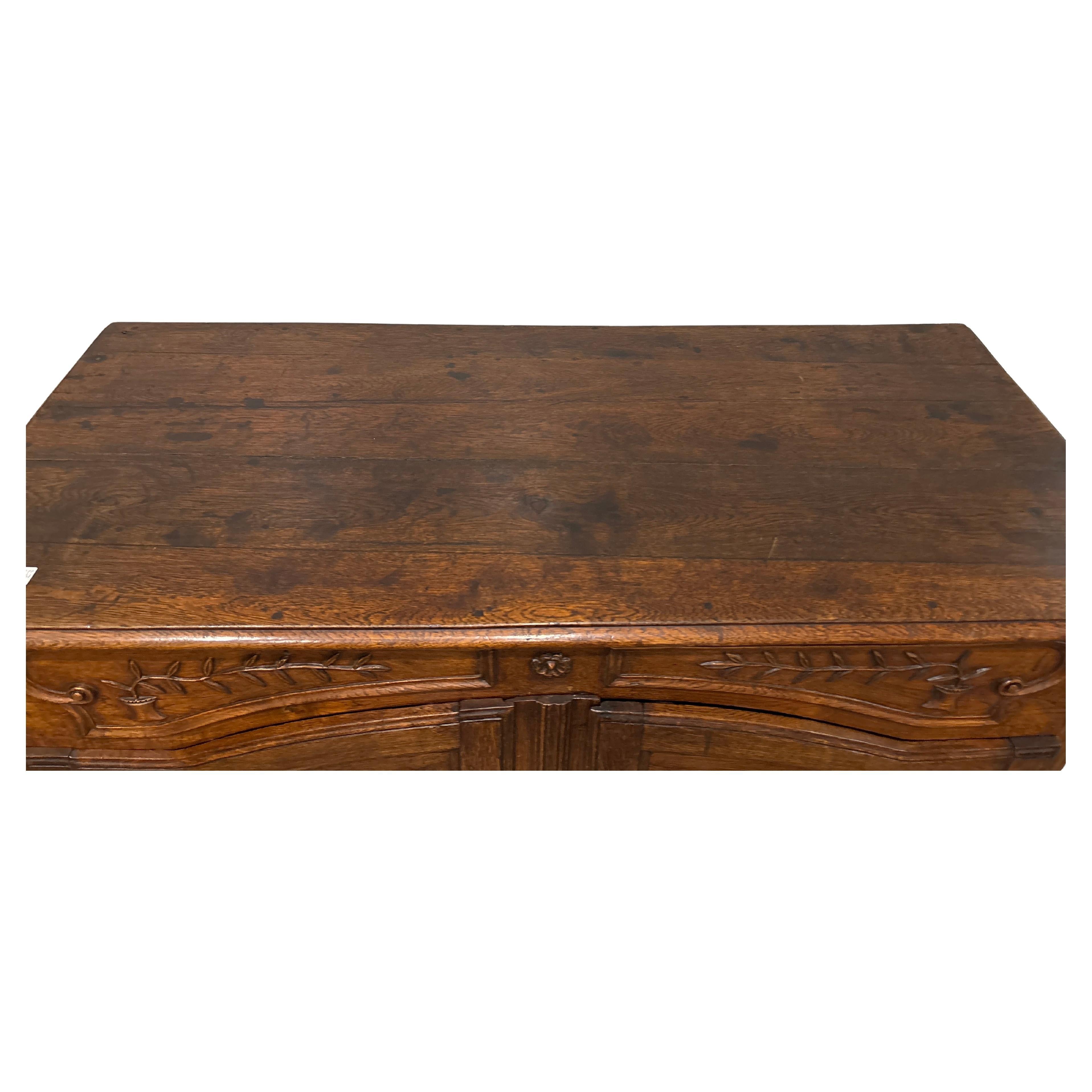 Quercia Buffet francese del XVIII secolo Luigi XV in vendita
