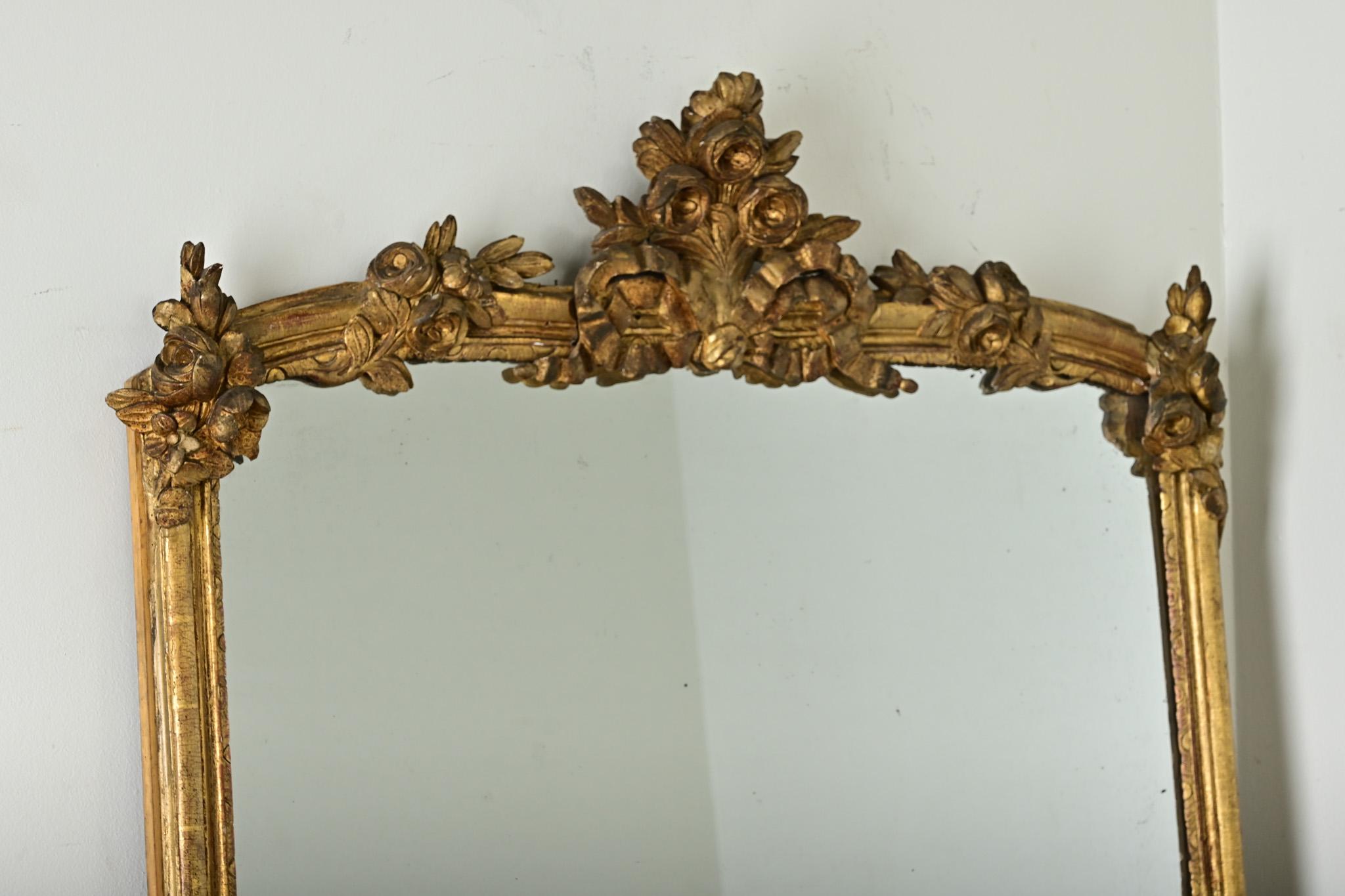 Miroir Louis XV français du 18ème siècle en vente 5