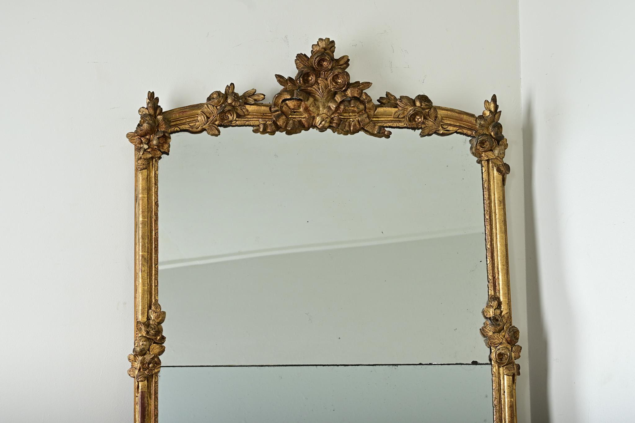 Français Miroir Louis XV français du 18ème siècle en vente