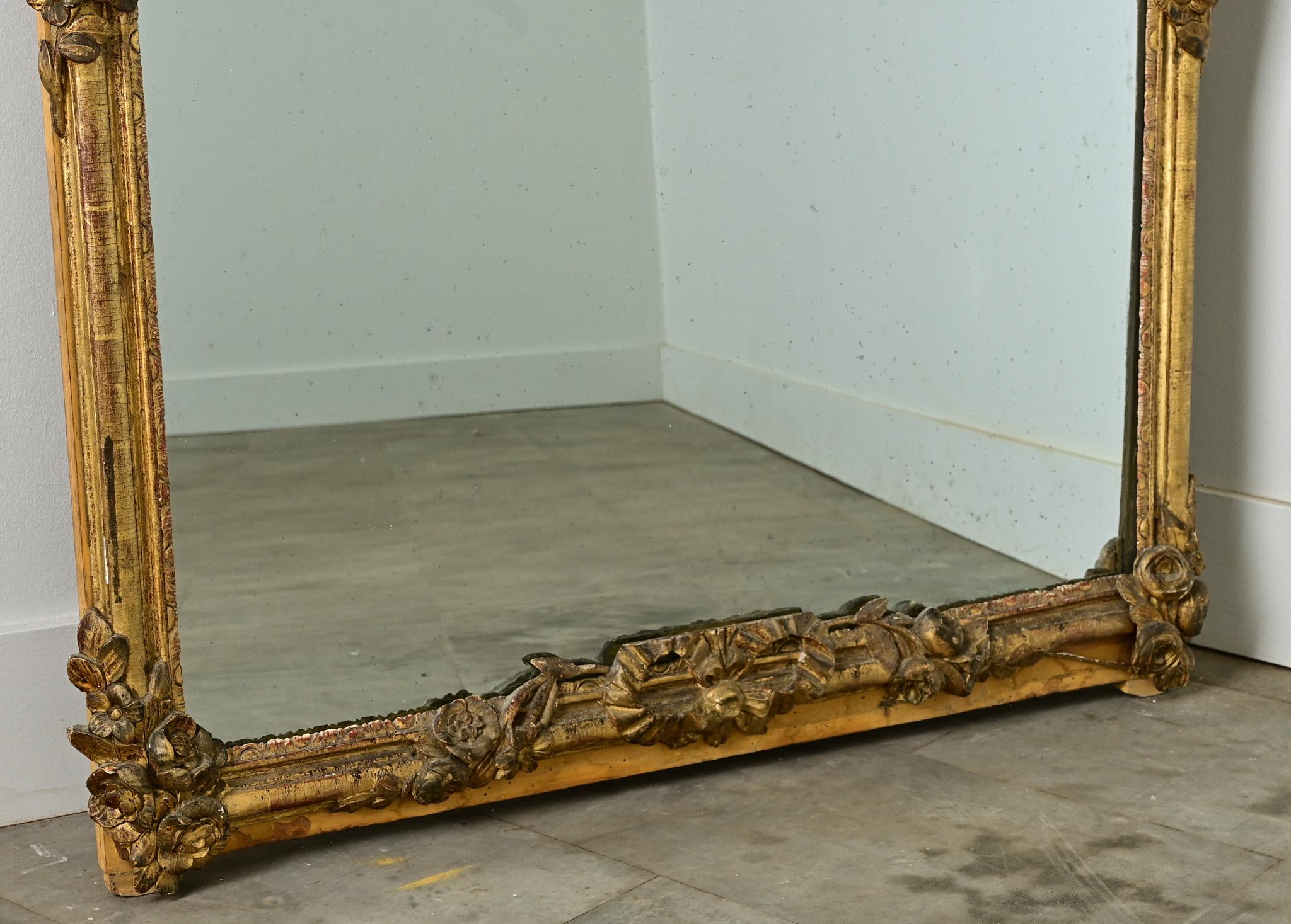 Miroir Louis XV français du 18ème siècle en vente 2