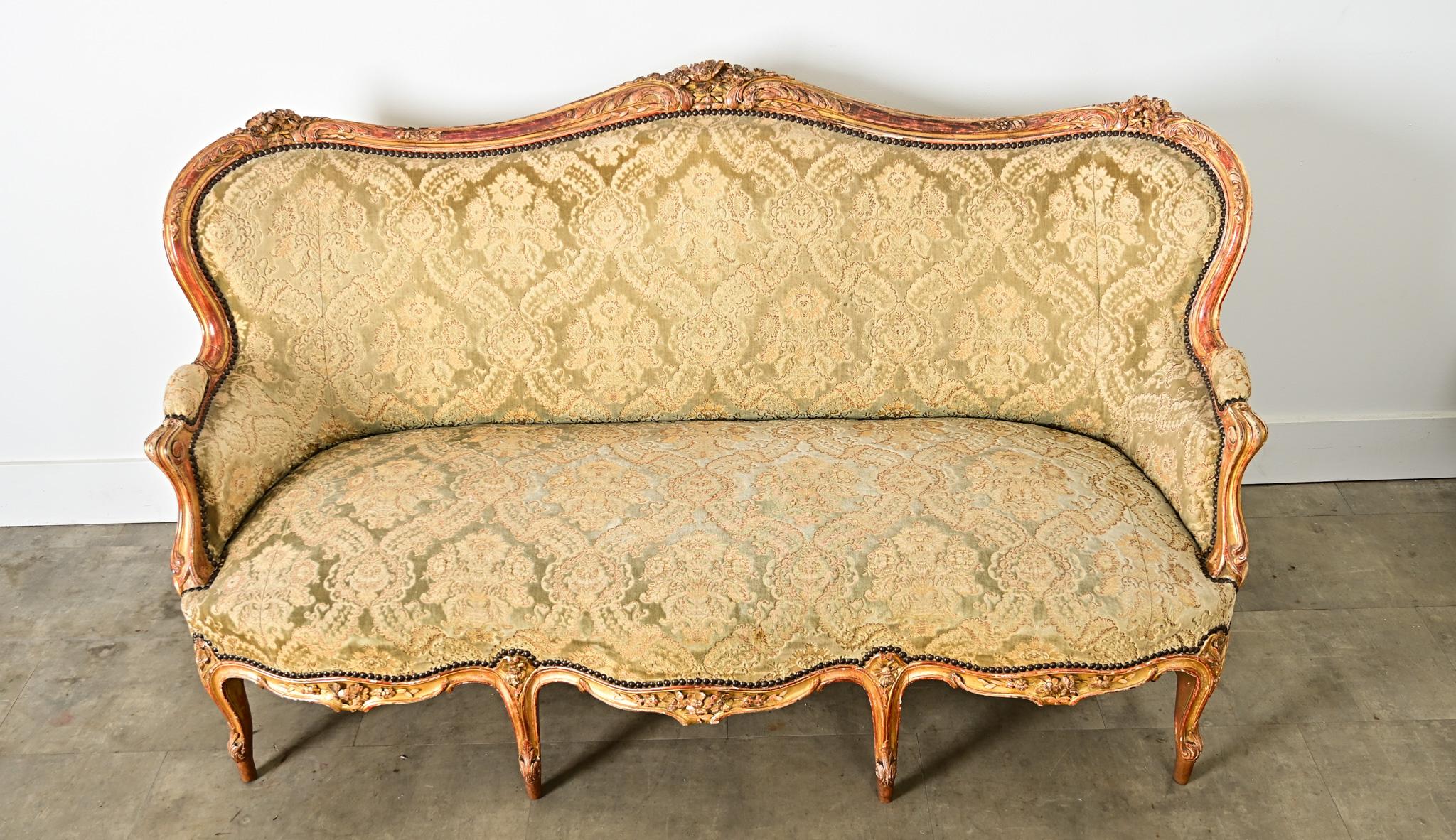 Oro Suite da salotto francese del XVIII secolo Luigi XV in vendita