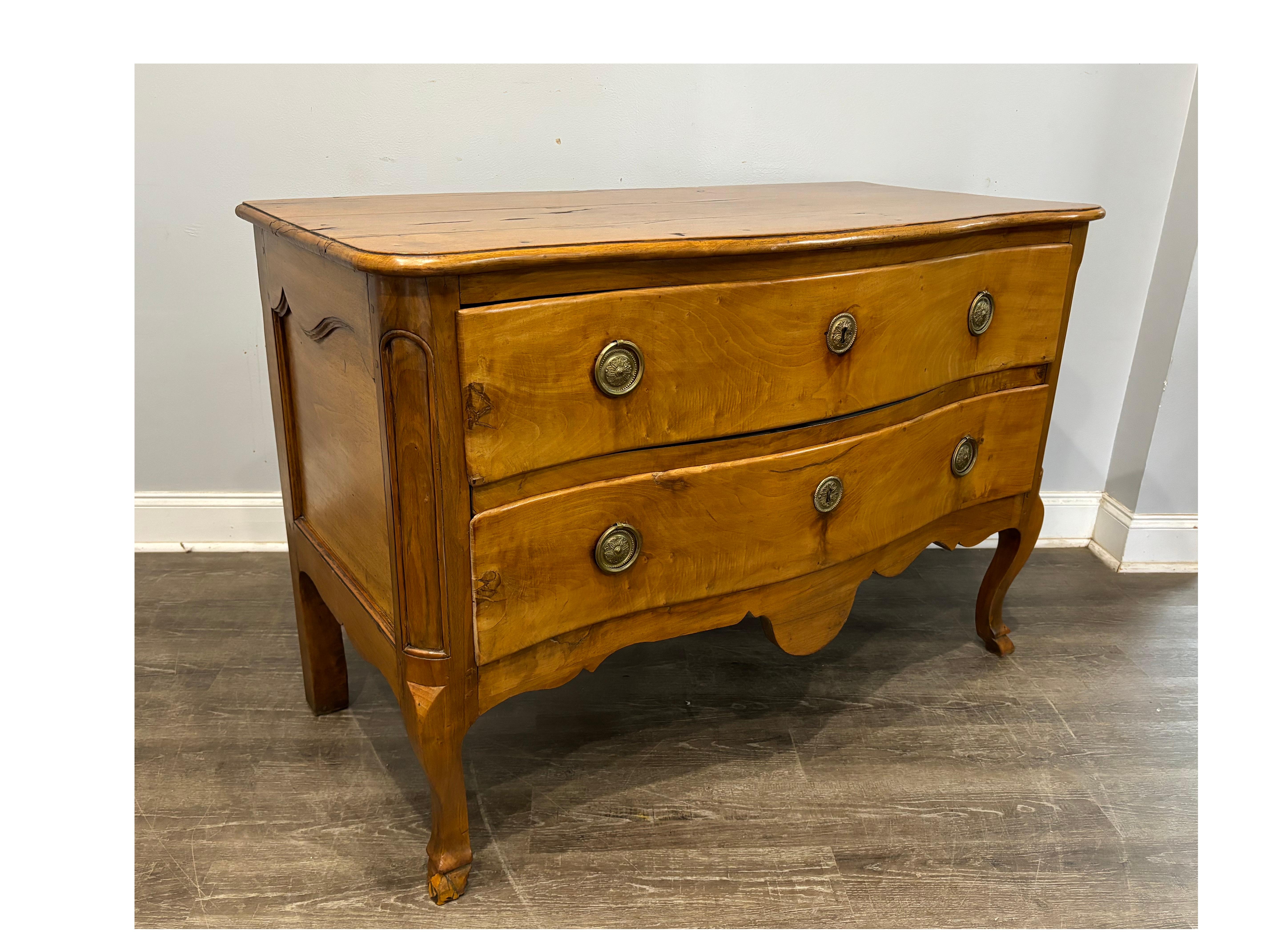 French 18th Century Louis XV Period Commode For Sale 6