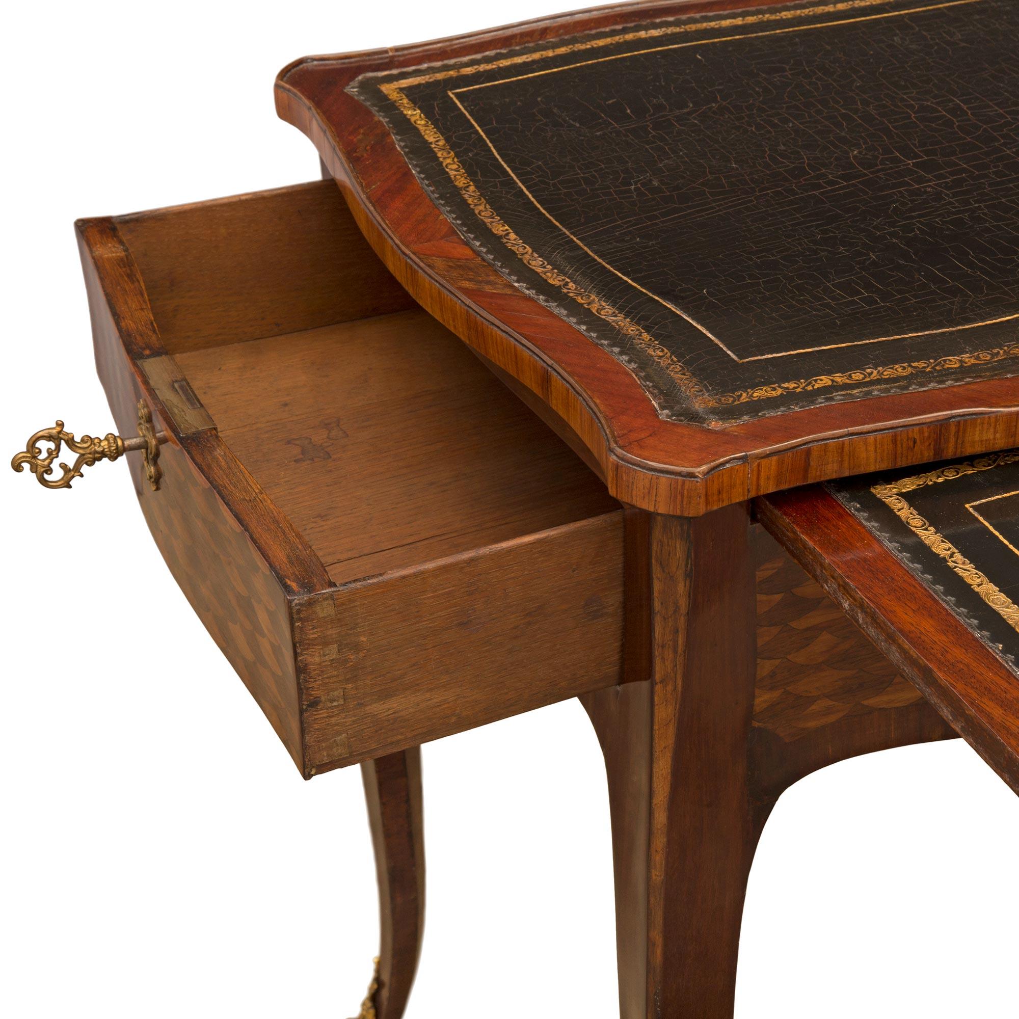 French 18th Century Louis XV Period Kingwood And Tulipwood Desk For Sale 1