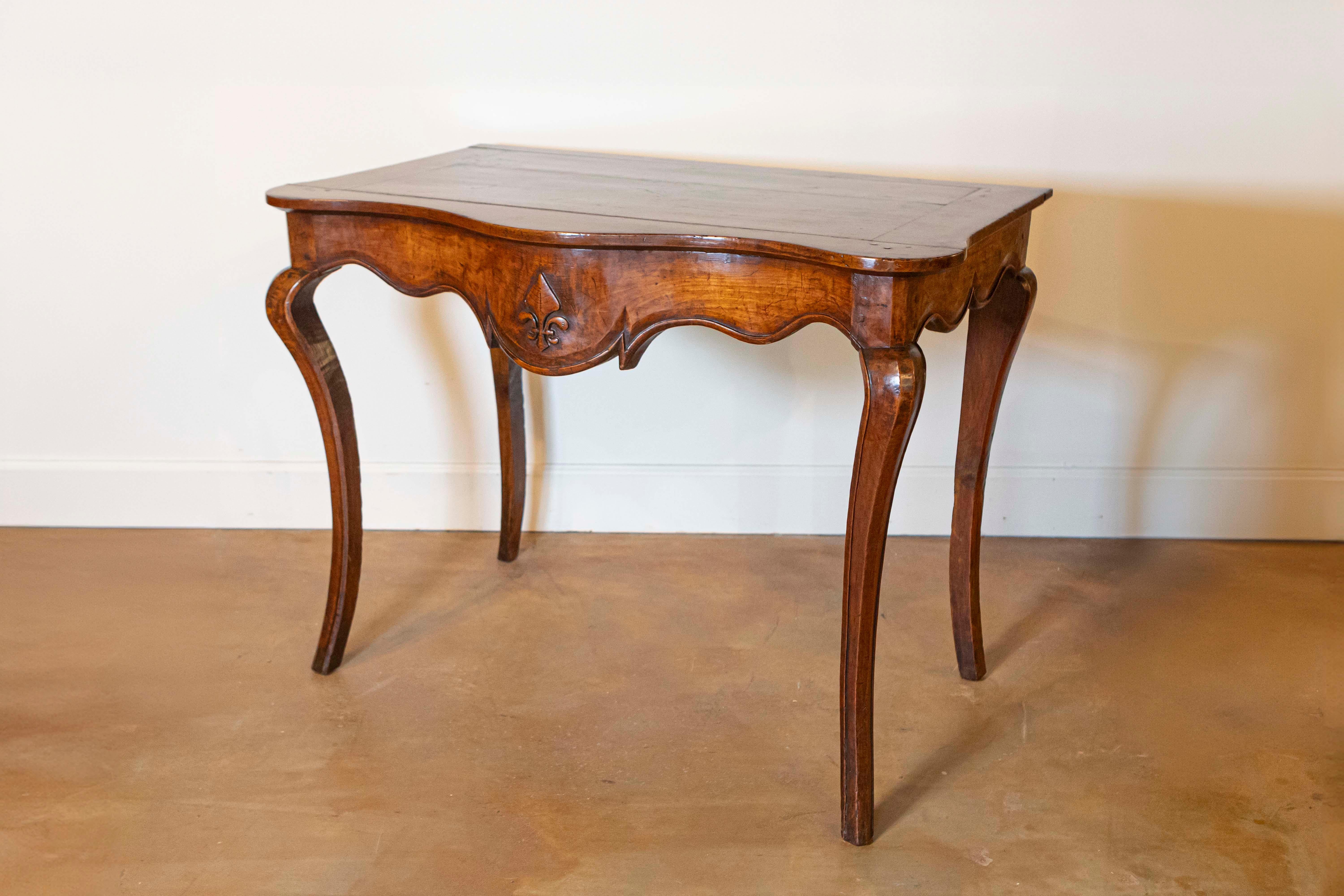 18th Century and Earlier French 18th Century Louis XV Period Provençale Console Table with Fleur-de-Lys For Sale