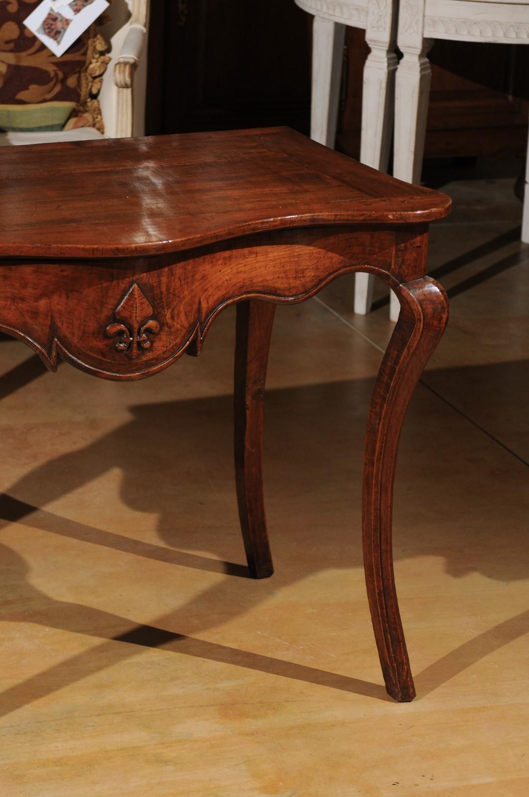 18th Century and Earlier French 18th Century Louis XV Period Provençale Console Table with Fleur-de-Lys For Sale