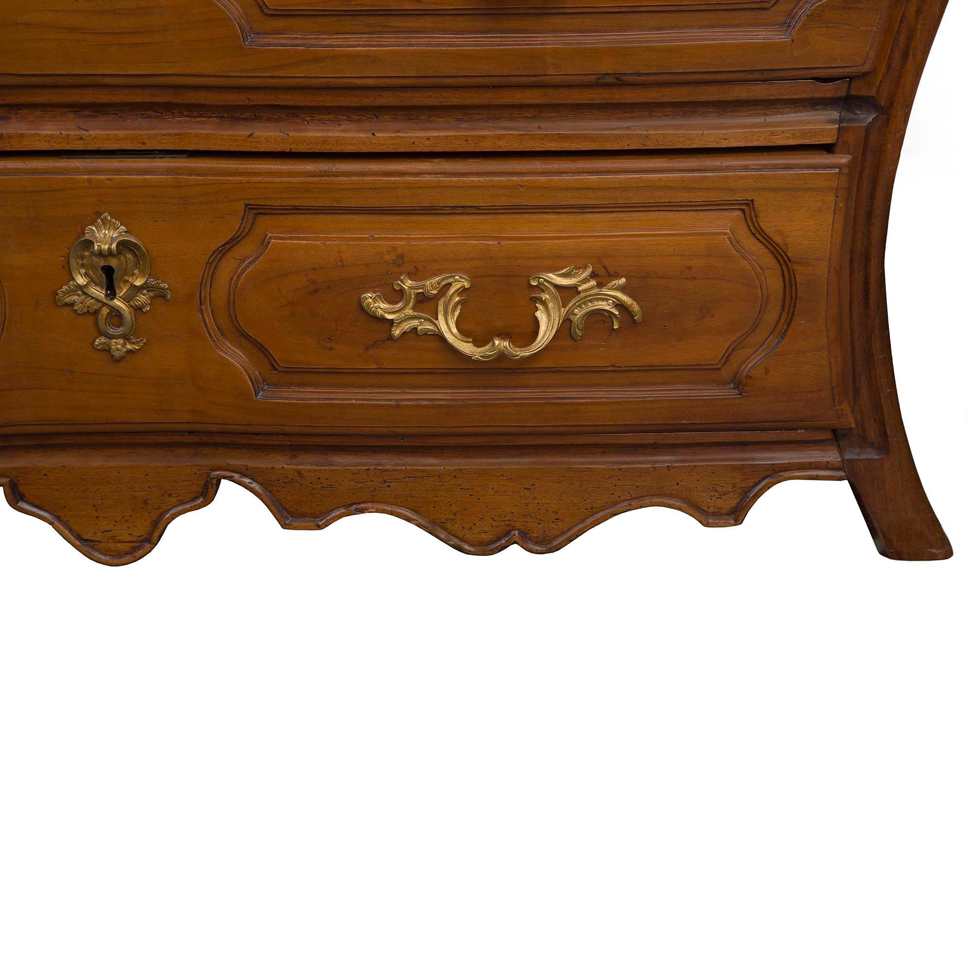 French 18th Century Louis XV Period Walnut and Ormolu Three-Drawer Commode For Sale 1
