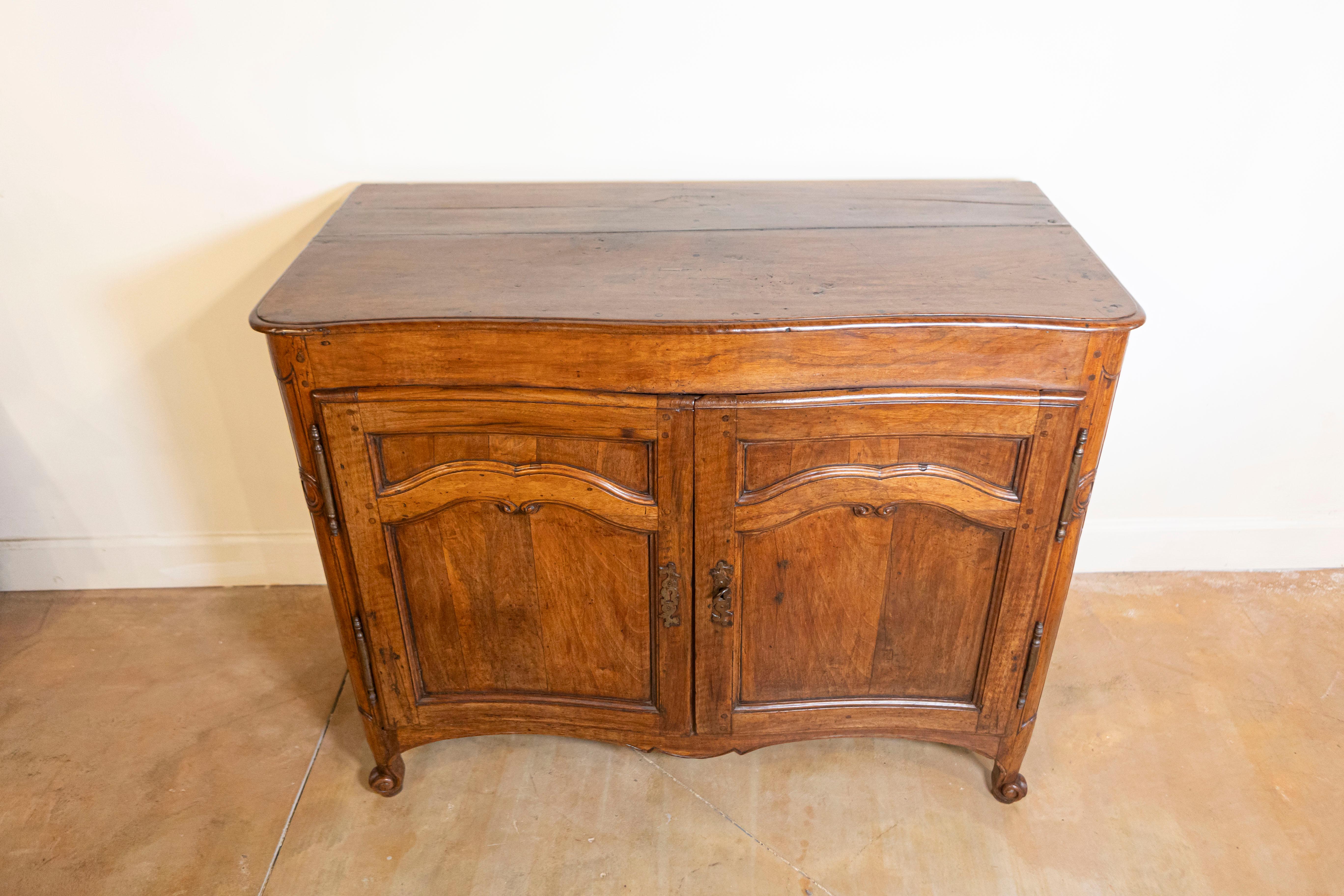18th Century and Earlier French 18th Century Louis XV Period Walnut Buffet with Carved Scrolling Motifs For Sale