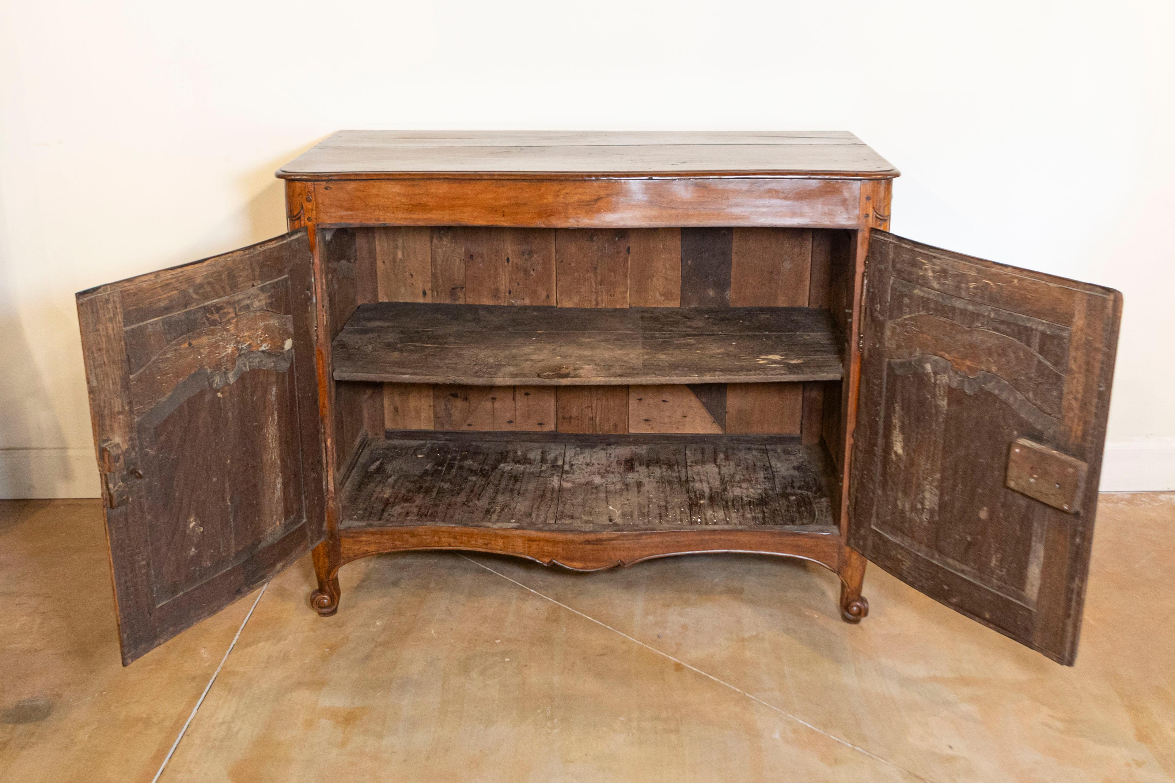 Iron French 18th Century Louis XV Period Walnut Buffet with Carved Scrolling Motifs For Sale