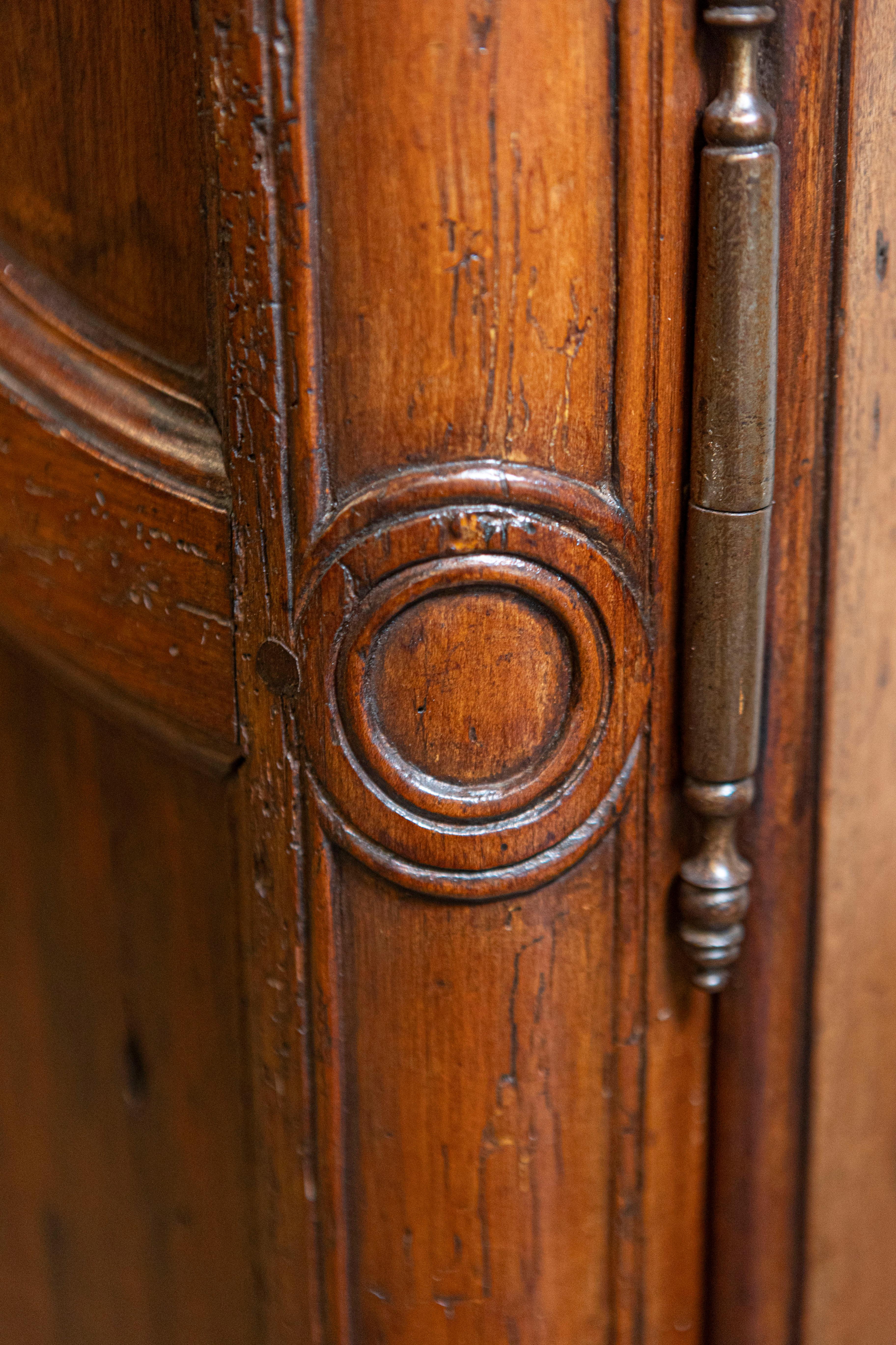 French 18th Century Louis XV Period Walnut Buffet with Carved Scrolling Motifs For Sale 4