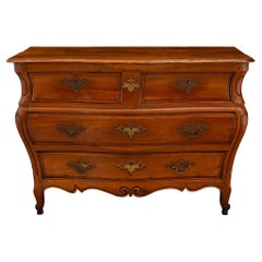 Commode Bordelaise française du 18ème siècle d'époque Louis XV en noyer