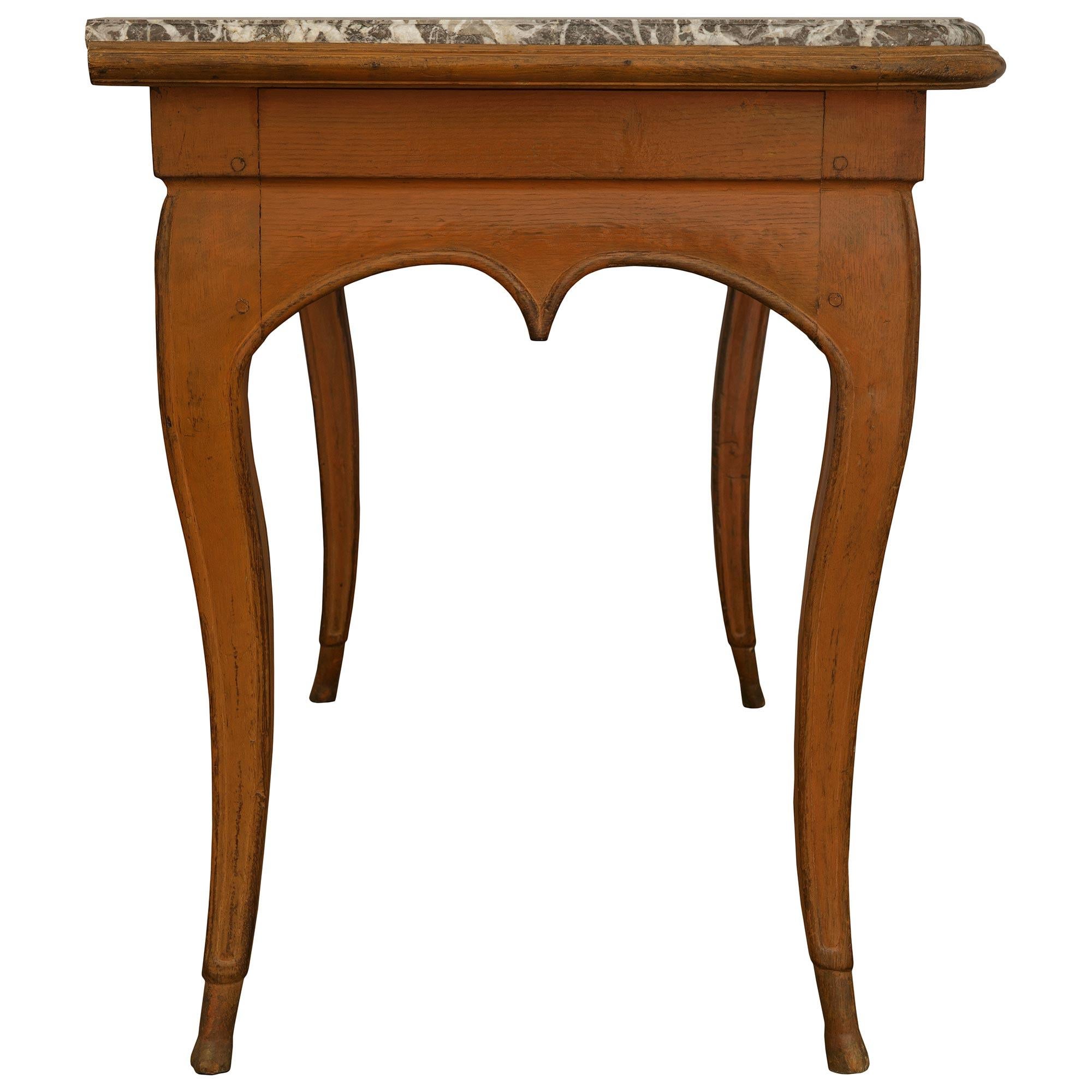 Consola francesa de época Luis XV del siglo XVIII de madera y mármol Gris St. en Bueno estado para la venta en West Palm Beach, FL