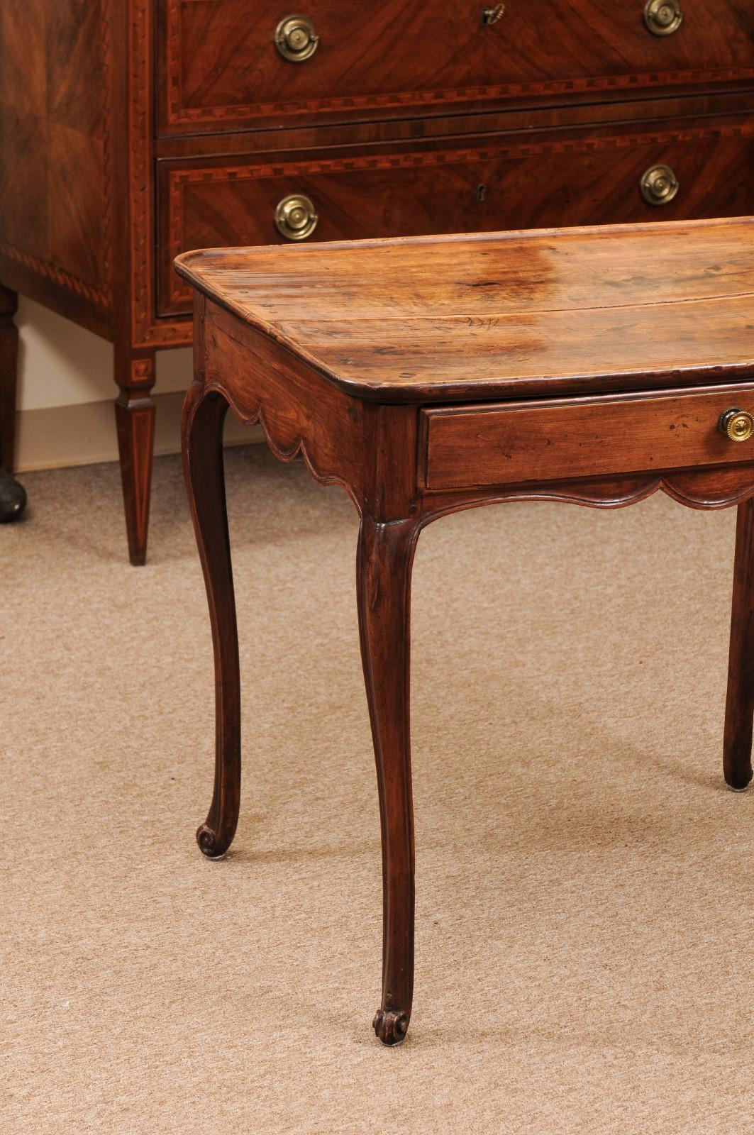 Wood French 18th Century Louis XV Side Table with Dish Top, drawer & Cabriole Legs