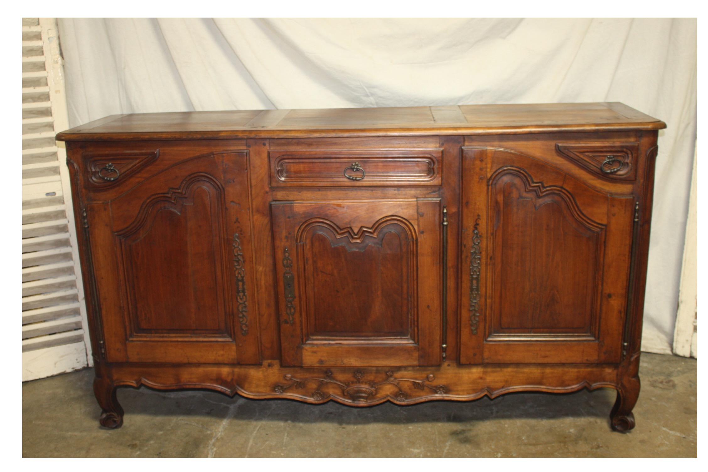 French 18th century Louis XV sideboard.