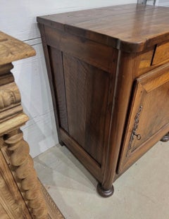 French 18th Century Louis XV Solid Walnut Cabinet / Buffet