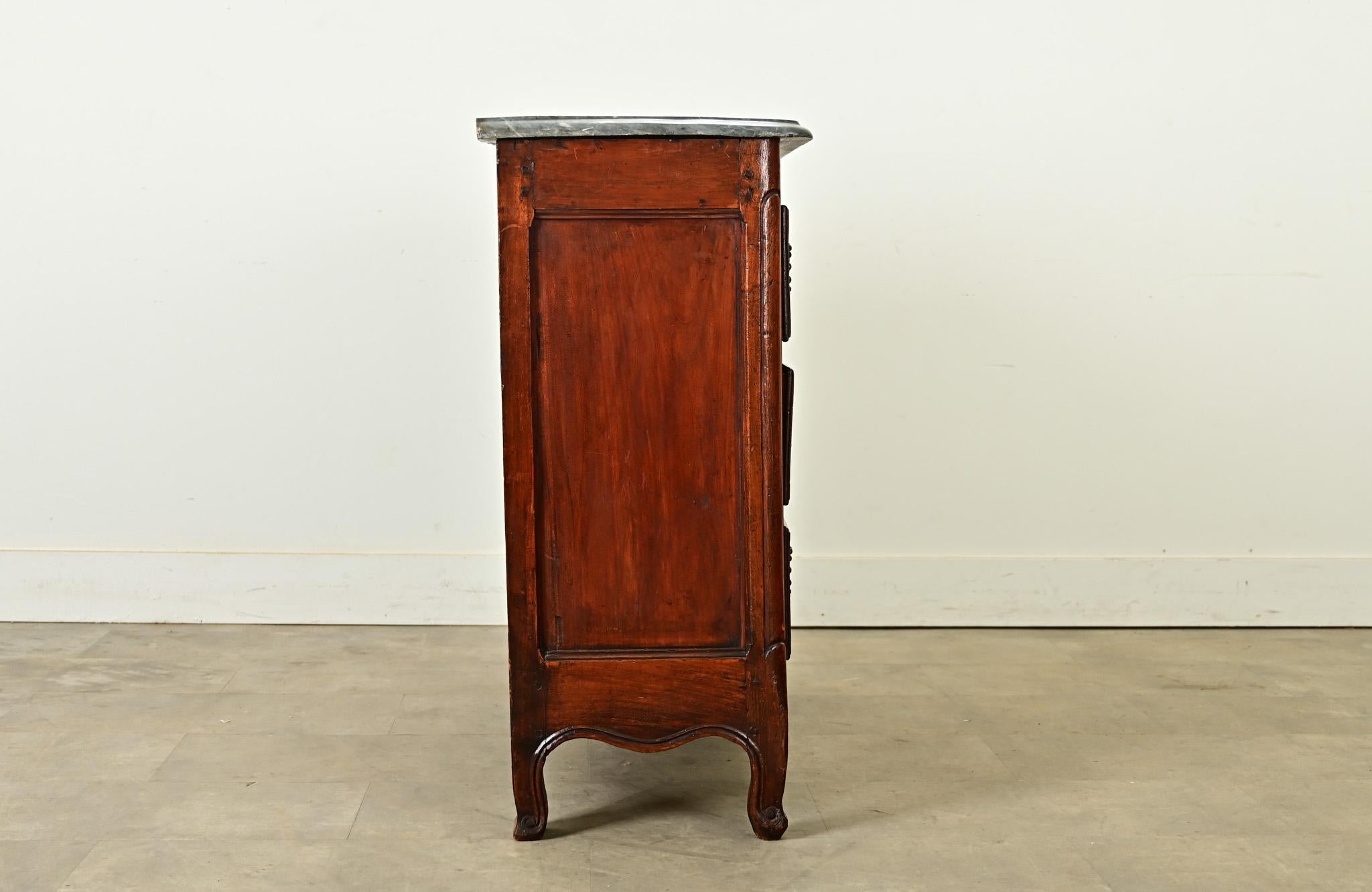 French 18th Century Louis XV Style Commode 6