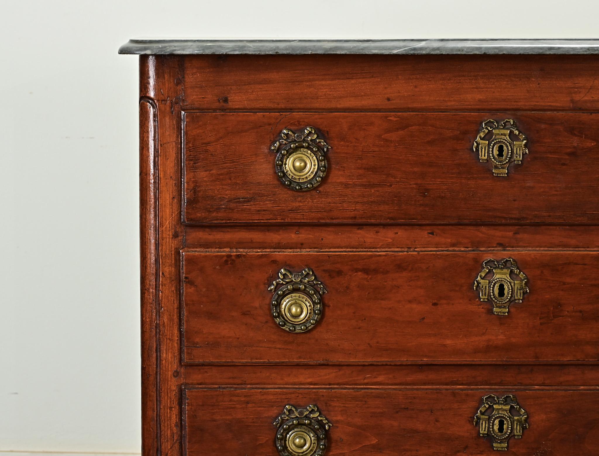 French 18th Century Louis XV Style Commode In Good Condition In Baton Rouge, LA
