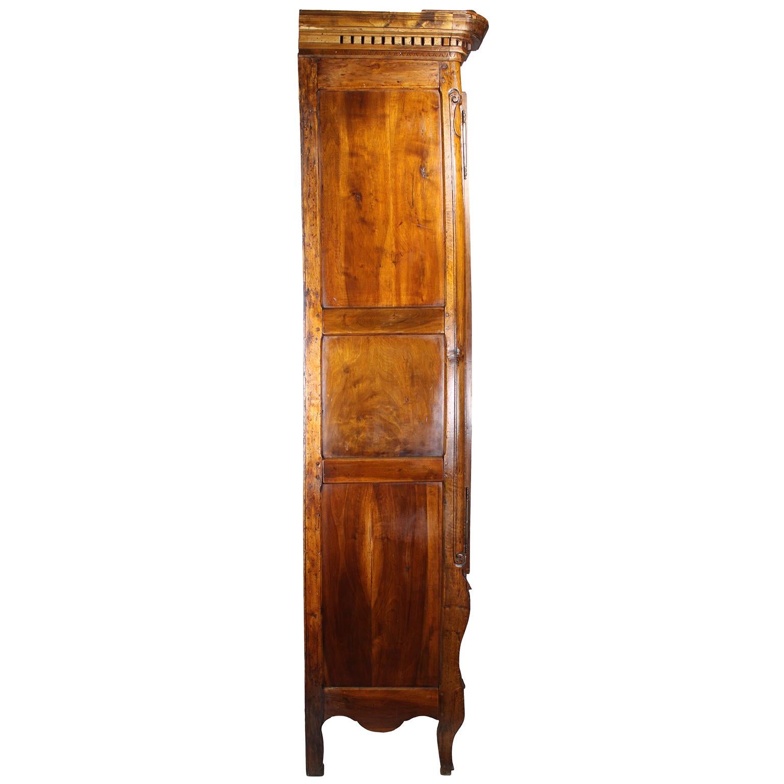 French 18th Century Louis XV Style Provincial - Country French Armoire Bookcase For Sale 4