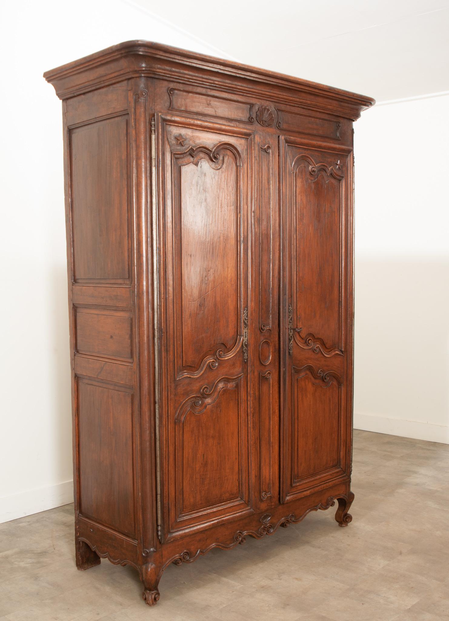 18th Century and Earlier French 18th Century Louis XV Style Solid Oak Armoire For Sale