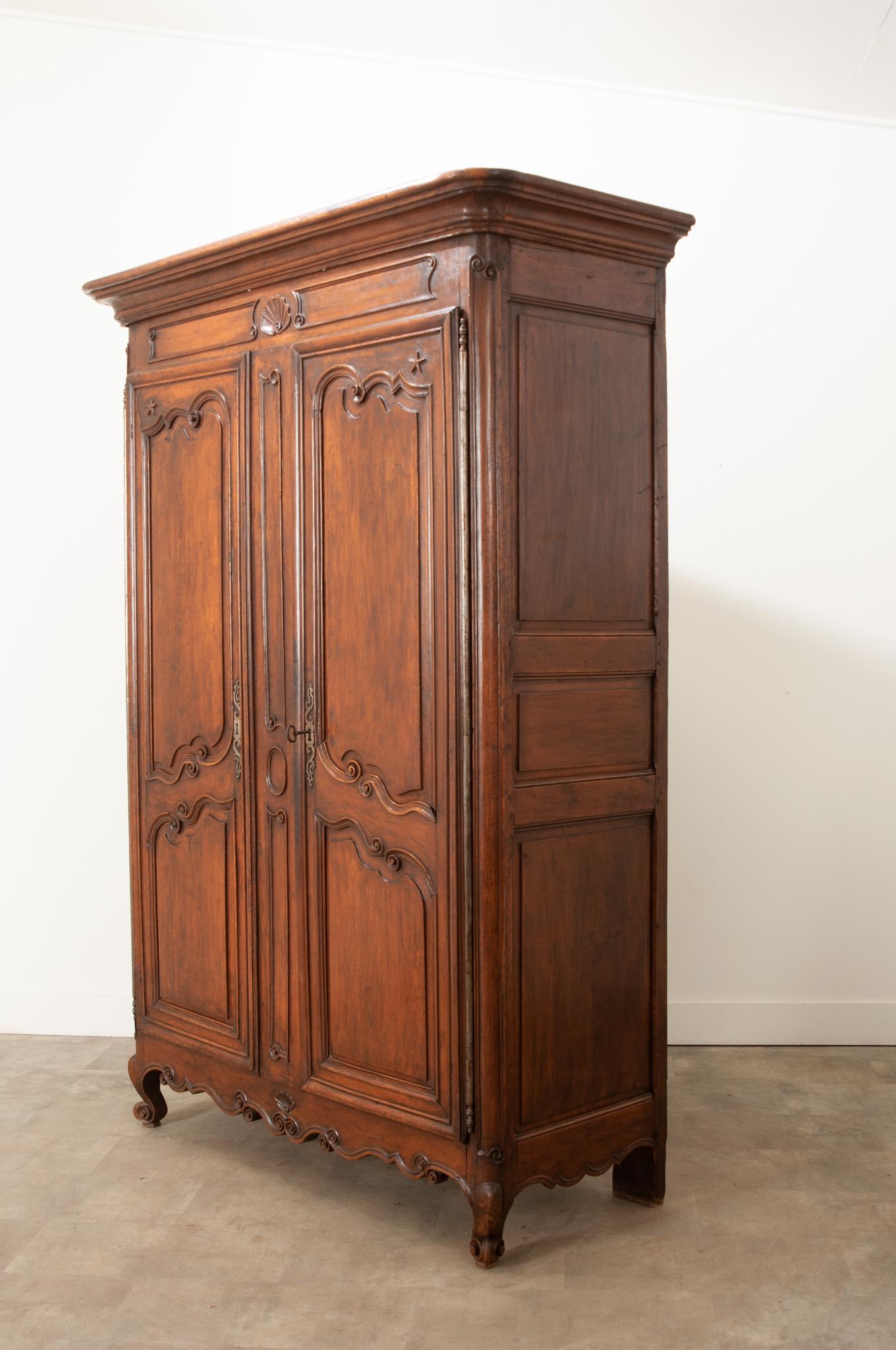 Metal French 18th Century Louis XV Style Solid Oak Armoire For Sale