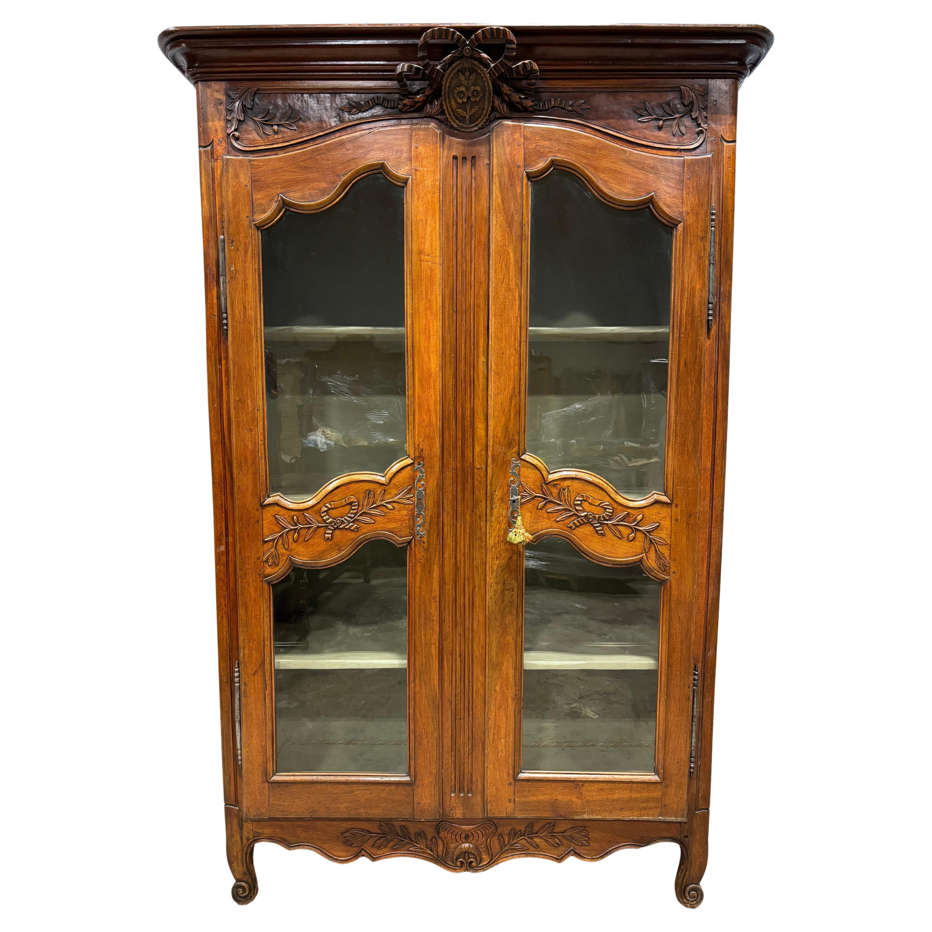 French 18th Century Louis XV Vitrine For Sale