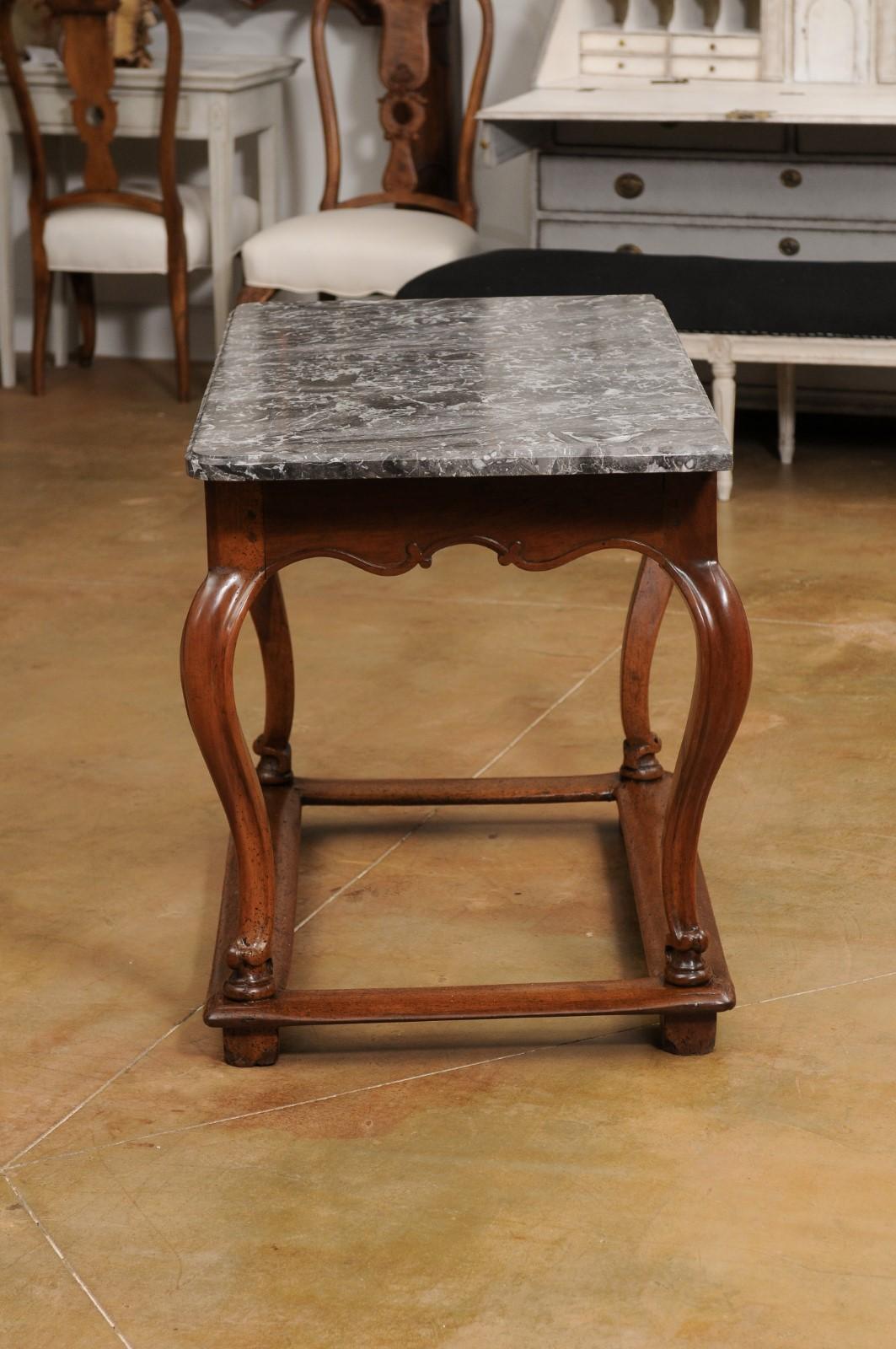 French 18th Century Louis XV Walnut Center Table with Variegated Grey Marble Top For Sale 6