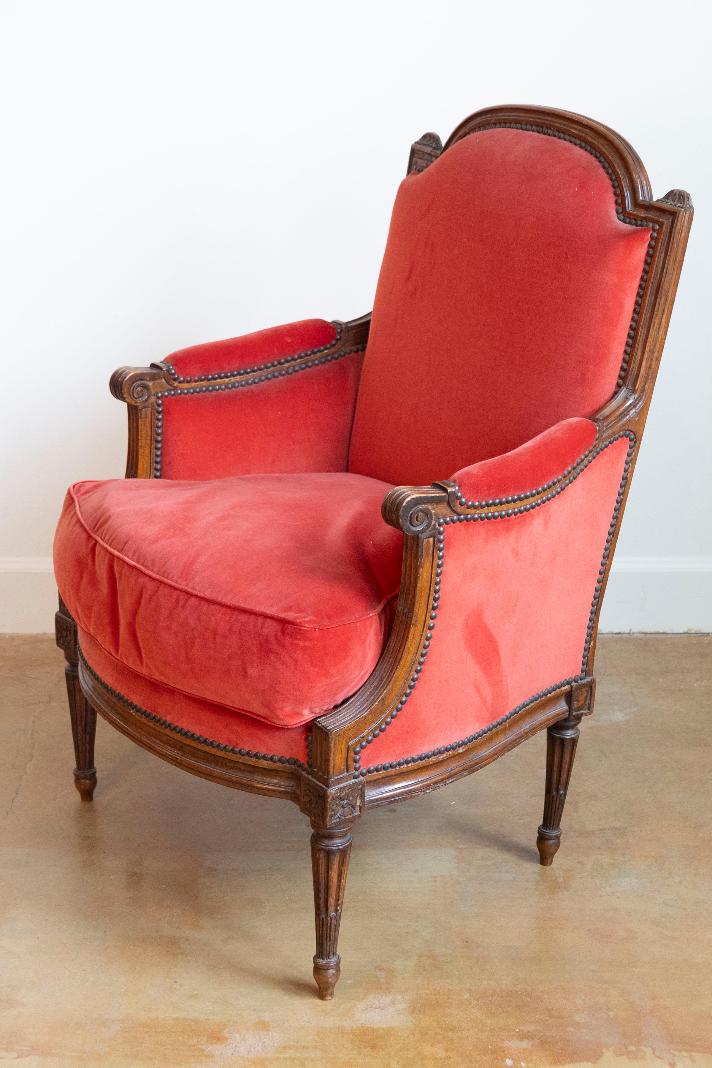 French 18th Century Louis XVI Bergere In Good Condition For Sale In Atlanta, GA