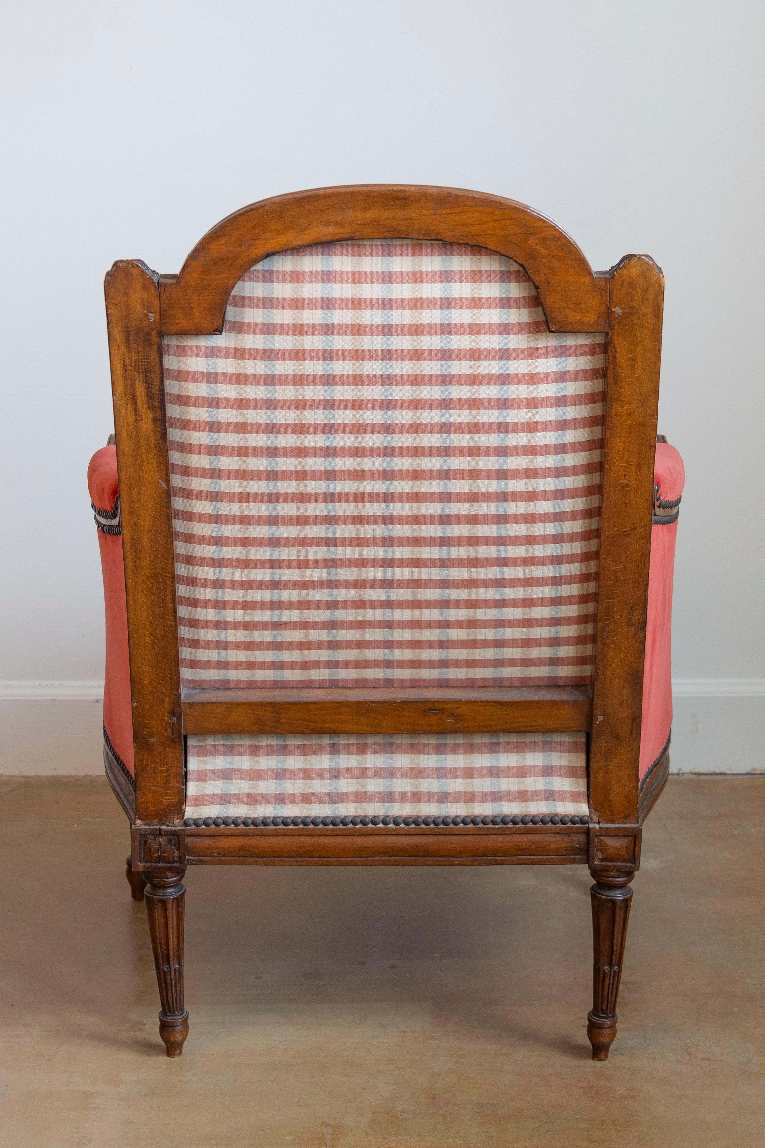 Walnut French 18th Century Louis XVI Bergere For Sale