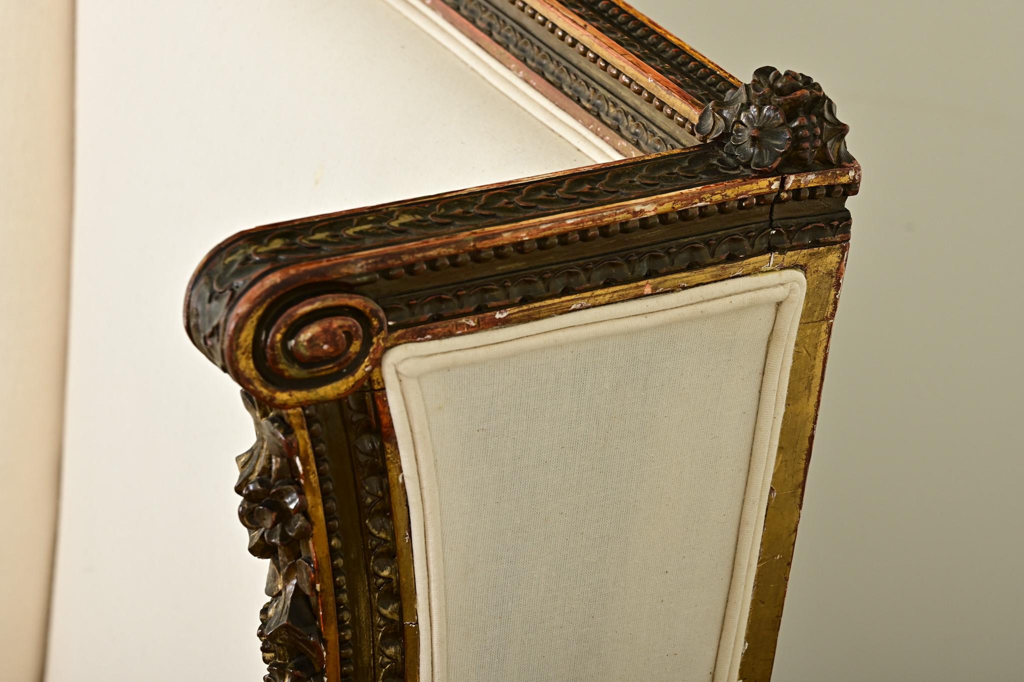 Bergère francesa tallada Luis XVI del siglo XVIII en venta 1