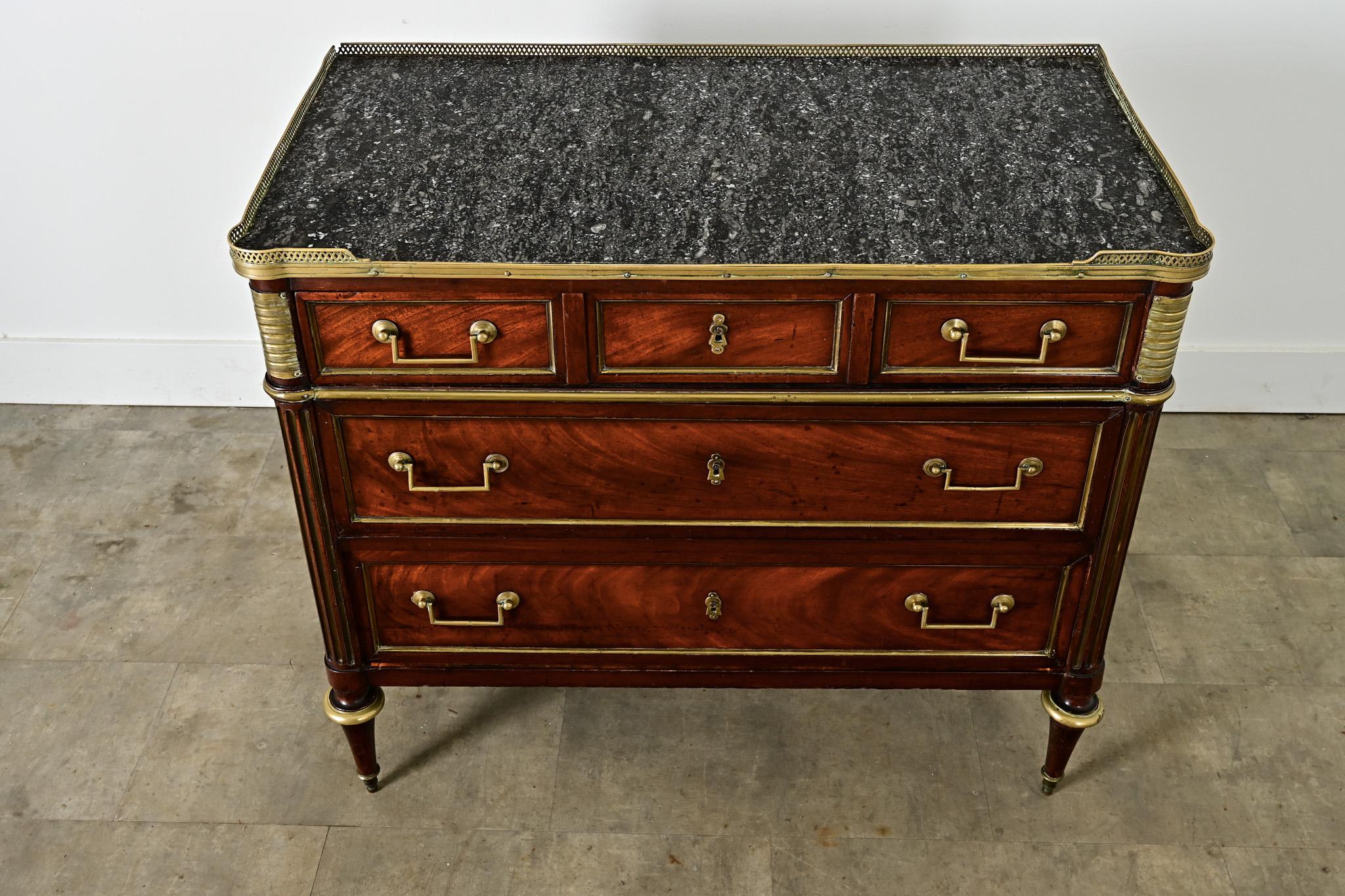 French 18th Century Louis XVI Commode In Good Condition For Sale In Baton Rouge, LA