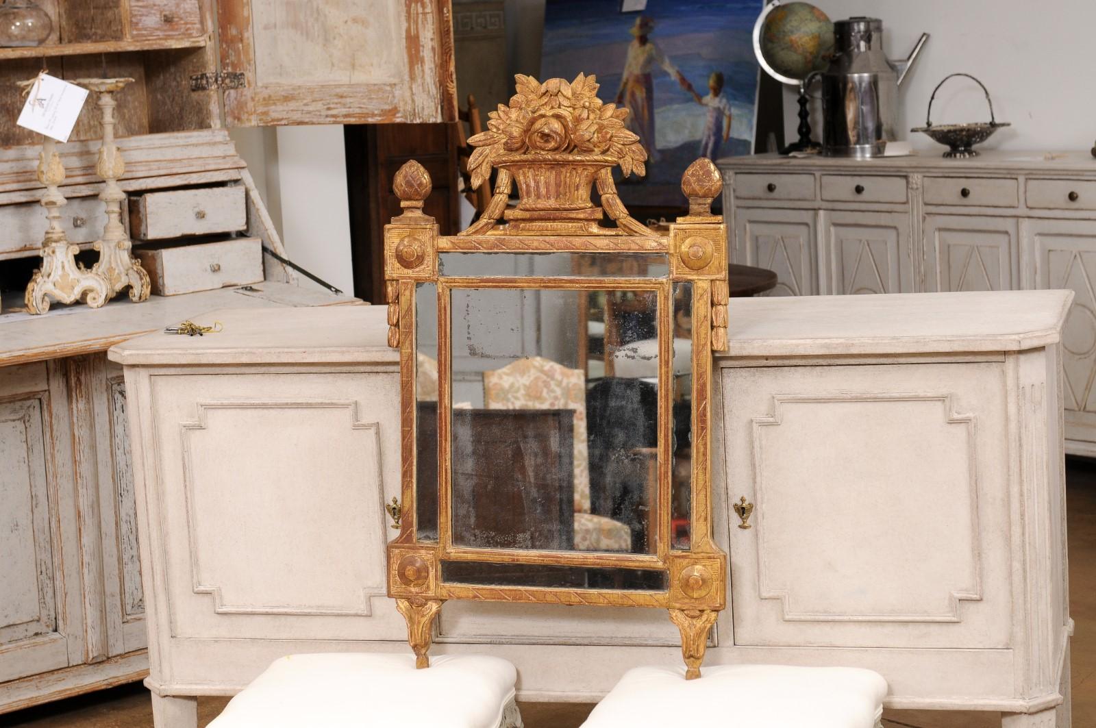 Miroir Louis XVI français du 18ème siècle Circa 1790 en vente 4