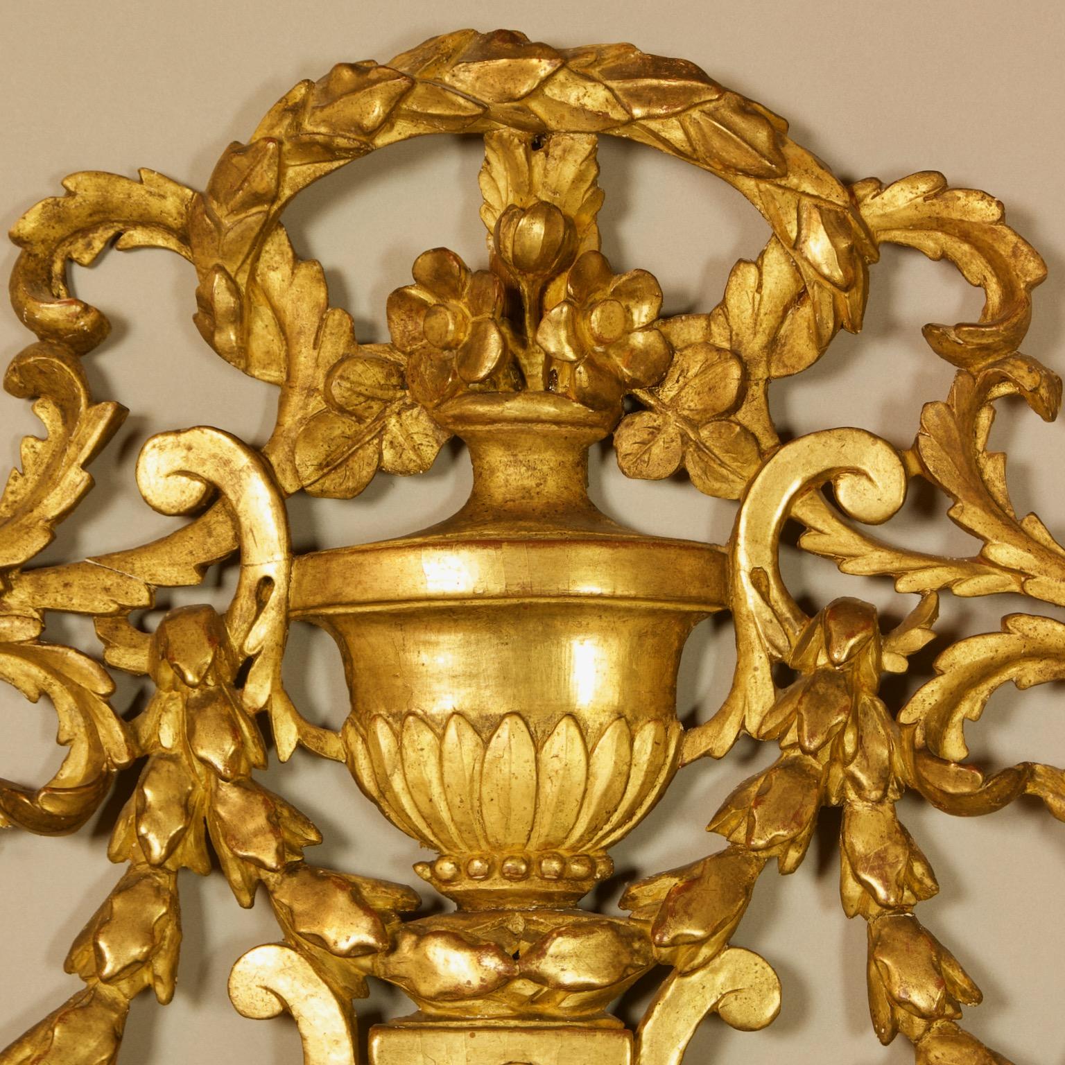 French 18th Century Louis XVI Neoclassical Giltwood Vase Motif Wall Mirror 3